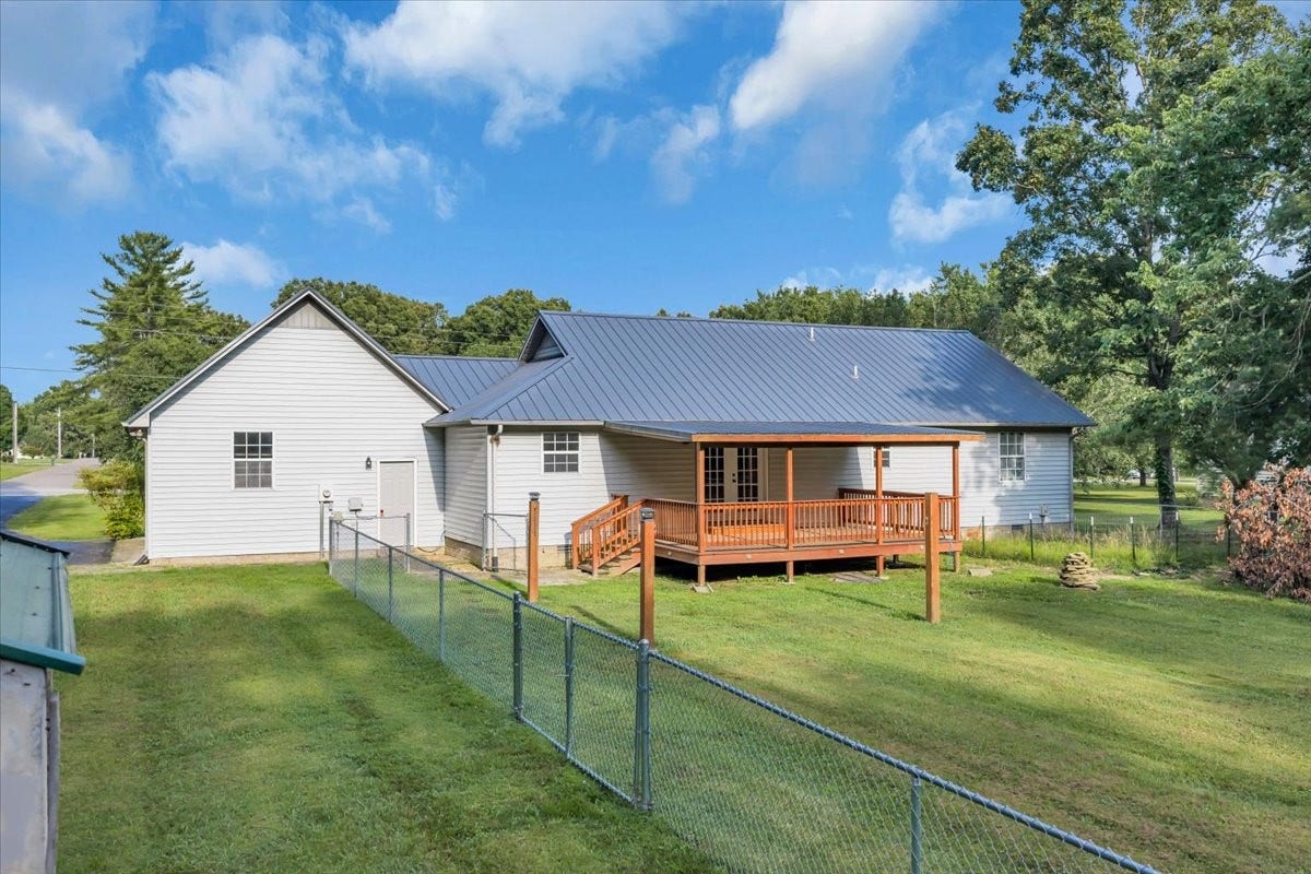 861 Circle Dr, Manchester, TN 37355 861 Circle Dr, Manchester, TN 37355