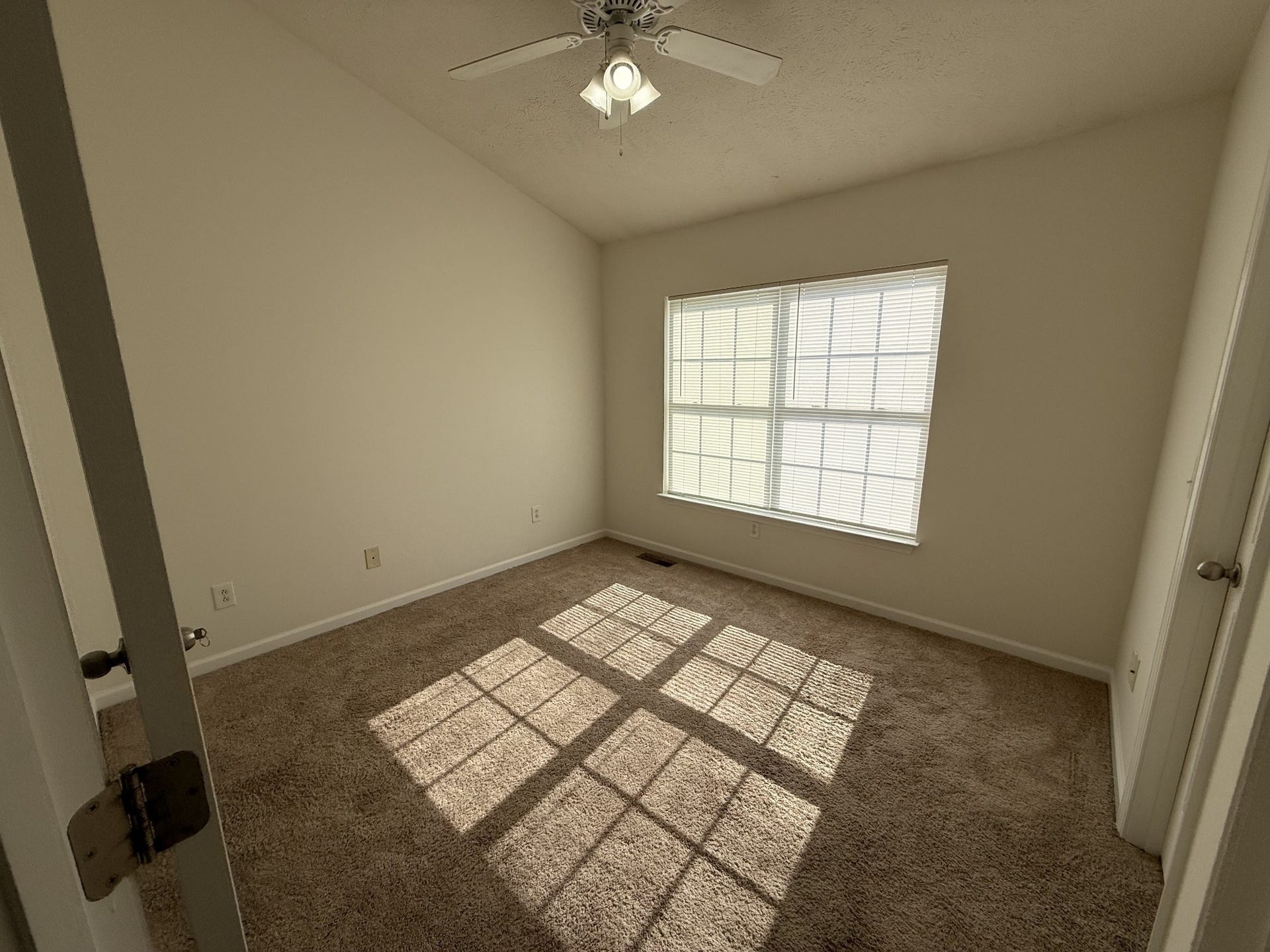 2961 S Rutherford Blvd, #D8, Murfreesboro, TN 37130 2961 S Rutherford Blvd, #D8, Murfreesboro, TN 37130