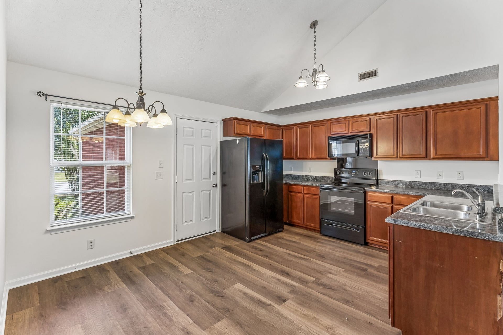 3270 Prater Ct, Murfreesboro, TN 37128 3270 Prater Ct, Murfreesboro, TN 37128