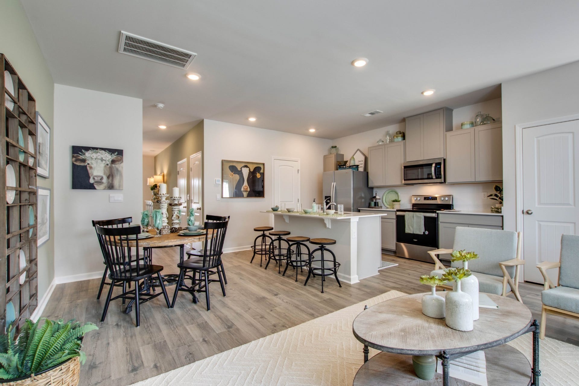 4305 Fir Tree Way, Murfreesboro, TN 37129 PHOTOS ARE SAMPLES OF HOME IN ANOTHER COMMUNITY