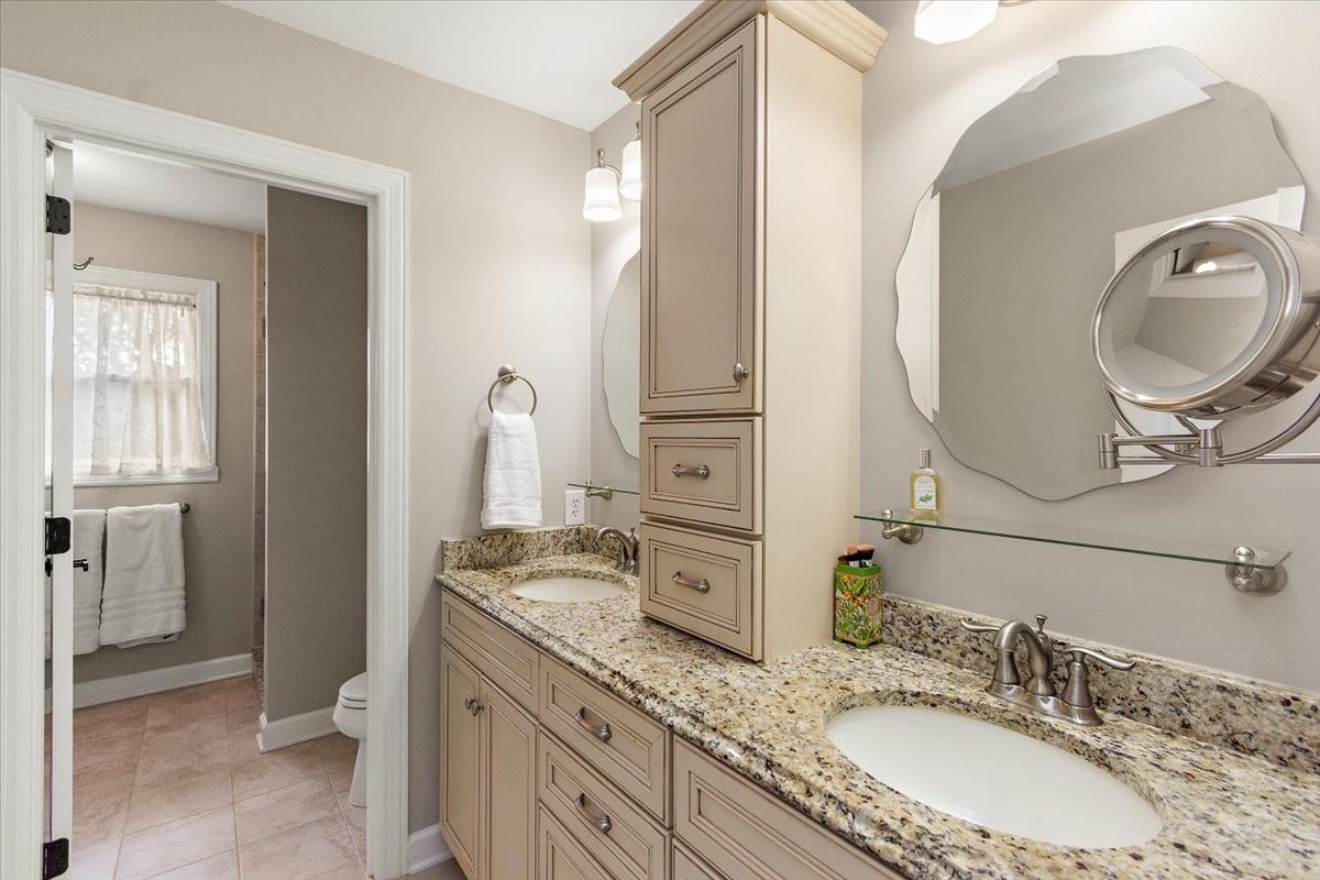 3228 E Compton Rd, Murfreesboro, TN 37130 3228 E Compton Rd, Murfreesboro, TN 37130