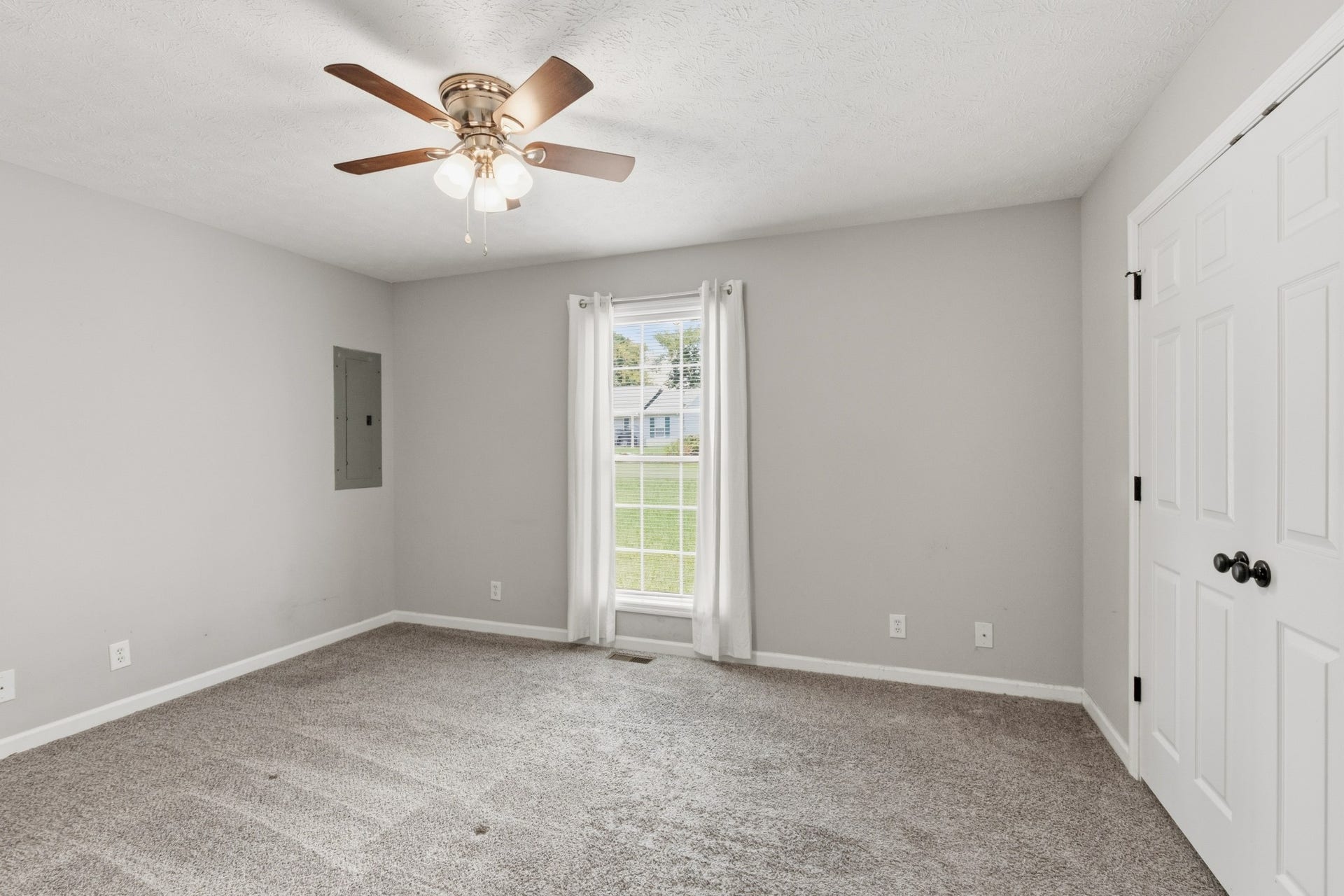 405 Fairway Grn, Shelbyville, TN 37160 405 Fairway Grn, Shelbyville, TN 37160