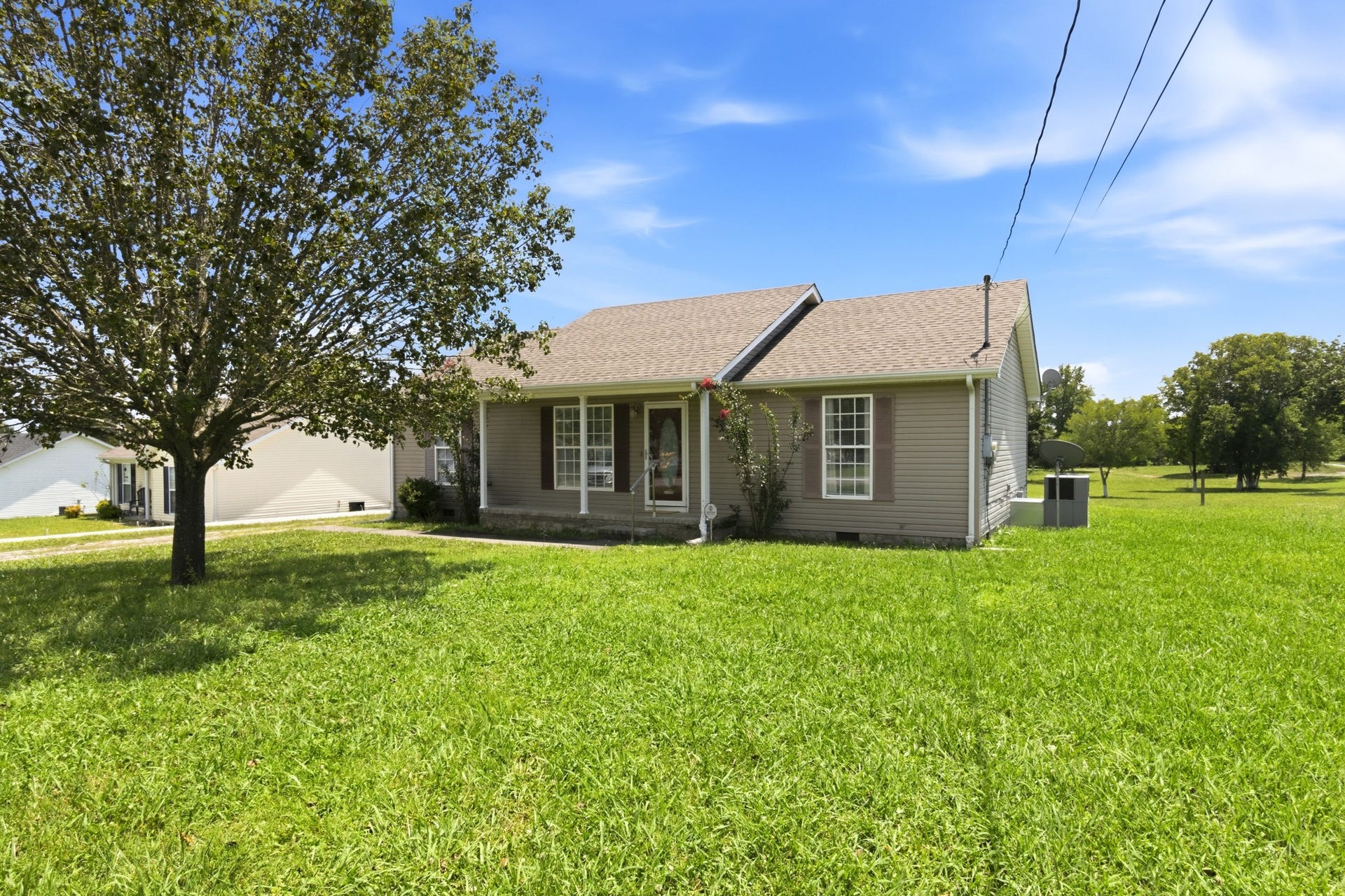 405 Fairway Grn, Shelbyville, TN 37160 405 Fairway Grn, Shelbyville, TN 37160