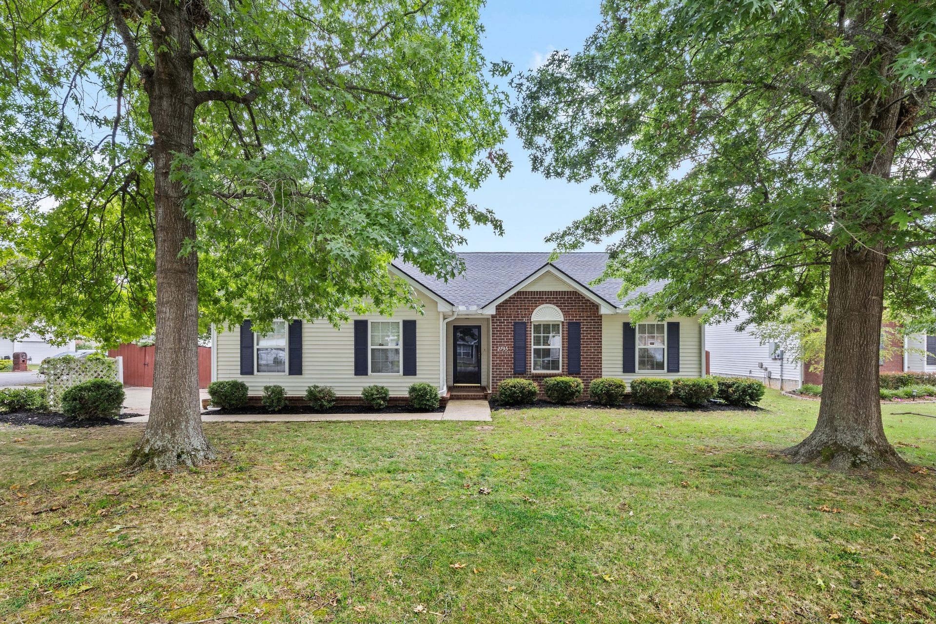 2735 Roscommon Dr, Murfreesboro, TN 37128 2735 Roscommon Dr, Murfreesboro, TN 37128