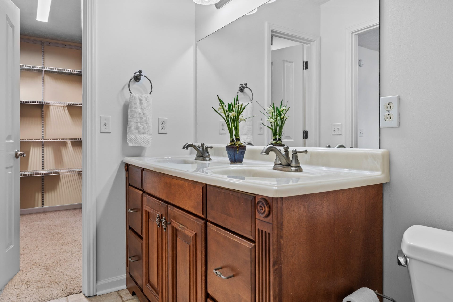 2735 Roscommon Dr, Murfreesboro, TN 37128 2735 Roscommon Dr, Murfreesboro, TN 37128