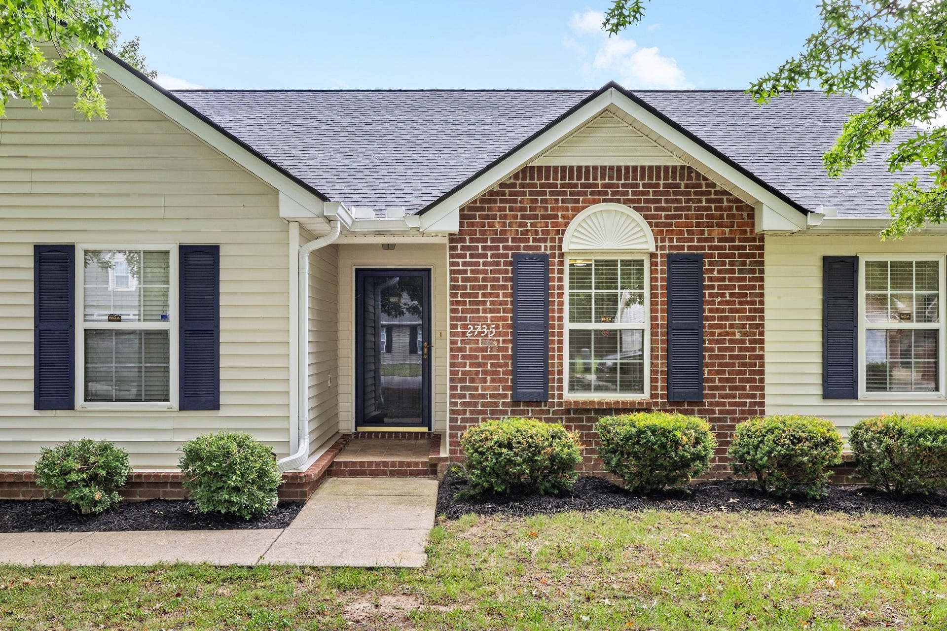2735 Roscommon Dr, Murfreesboro, TN 37128 2735 Roscommon Dr, Murfreesboro, TN 37128