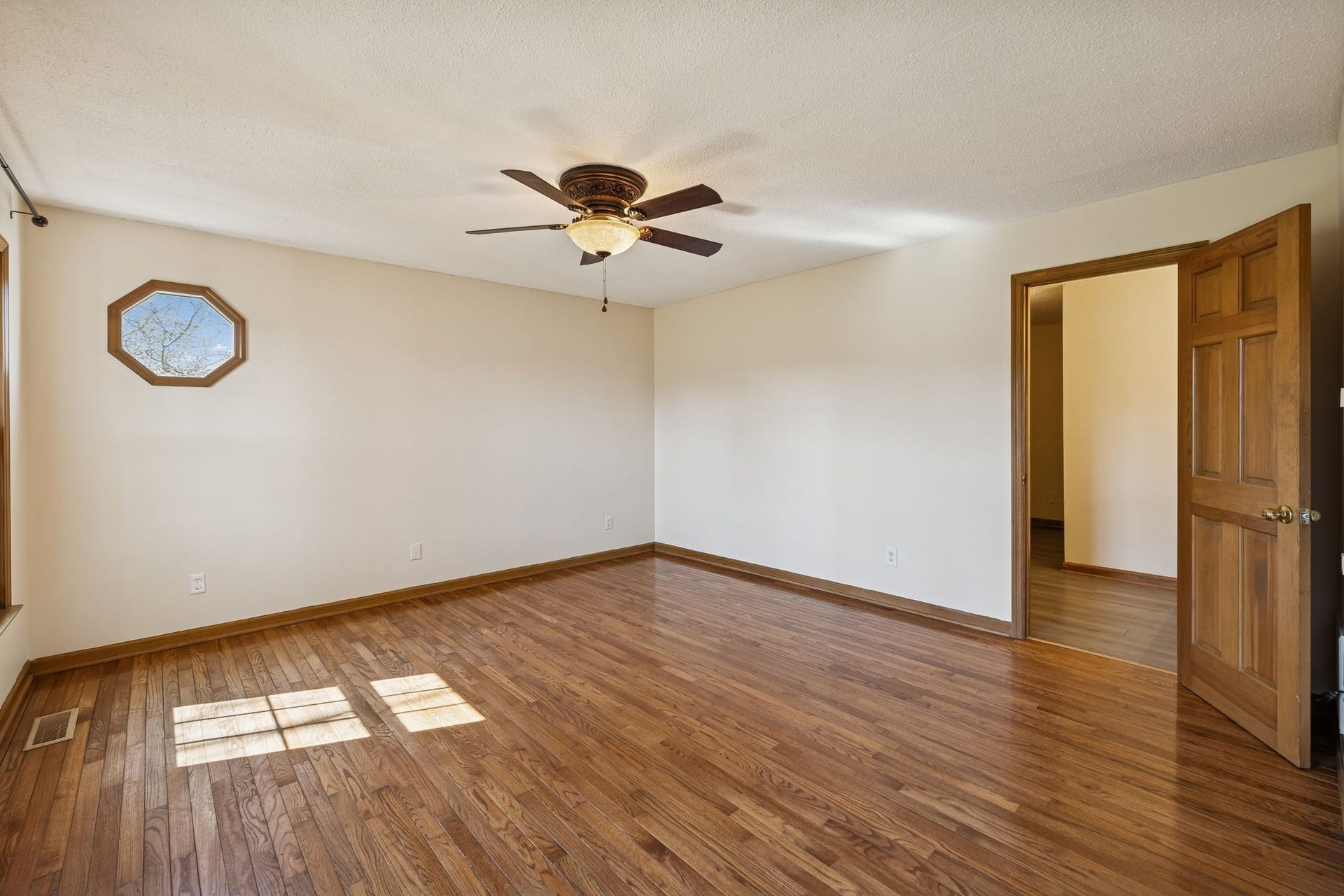 3188 Hampshire Pike, Mount Pleasant, TN 38474 3188 Hampshire Pike, Mount Pleasant, TN 38474