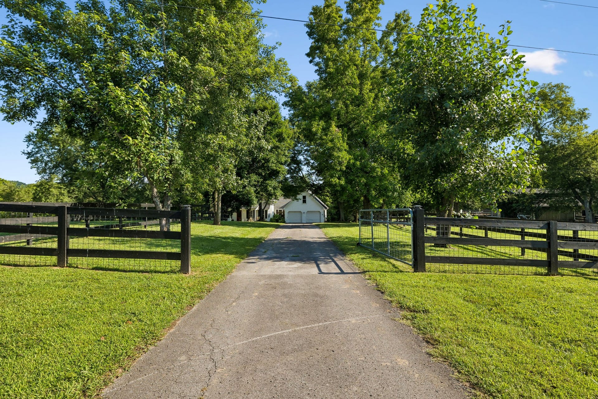 3188 Hampshire Pike, Mount Pleasant, TN 38474 3188 Hampshire Pike, Mount Pleasant, TN 38474