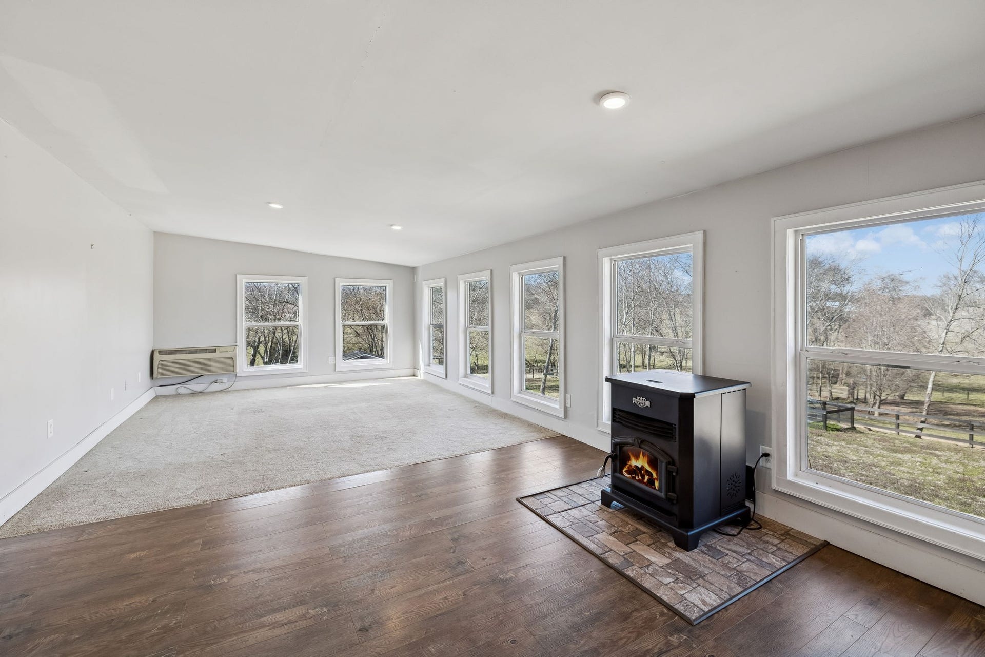 3188 Hampshire Pike, Mount Pleasant, TN 38474 3188 Hampshire Pike, Mount Pleasant, TN 38474