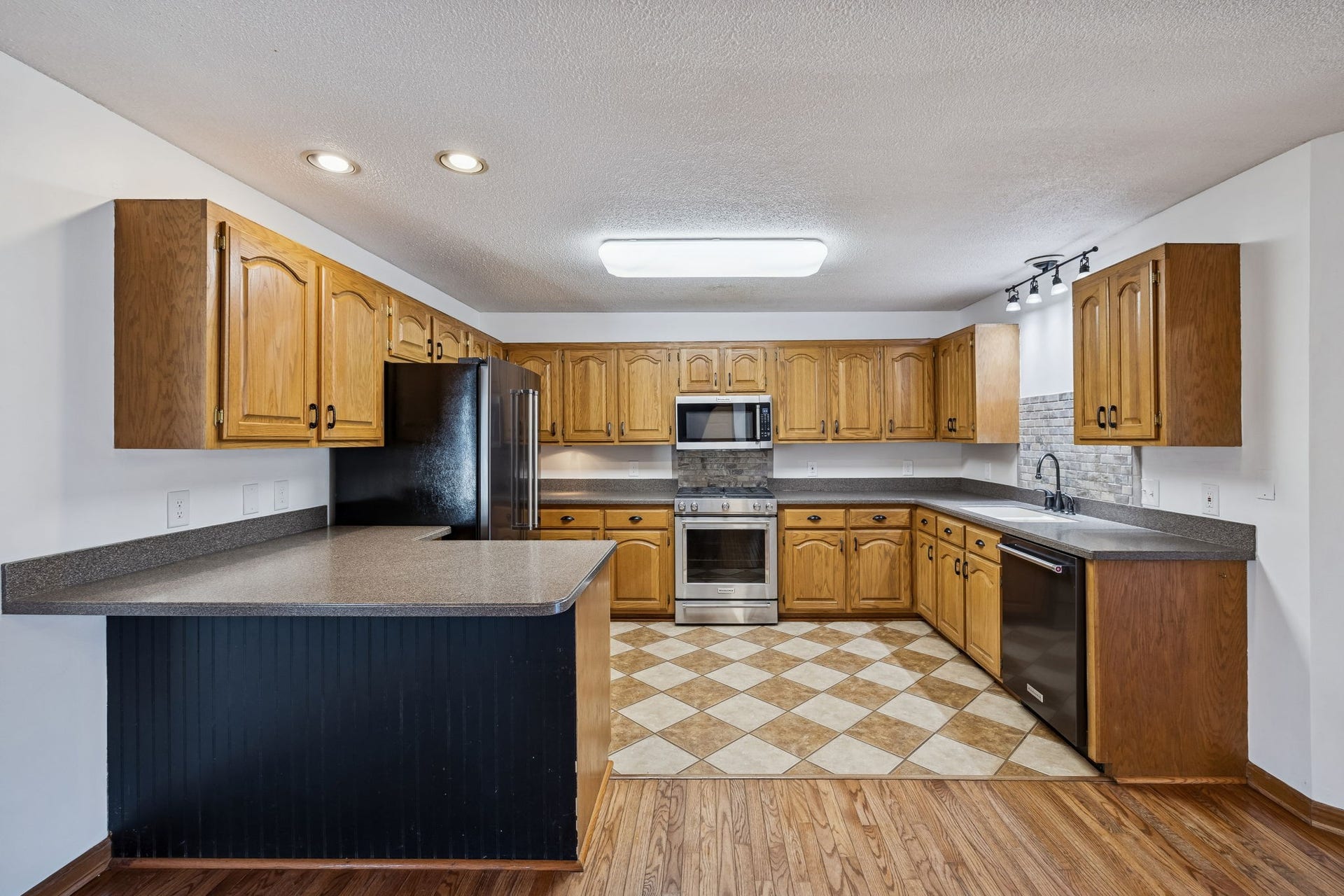 3188 Hampshire Pike, Mount Pleasant, TN 38474 3188 Hampshire Pike, Mount Pleasant, TN 38474