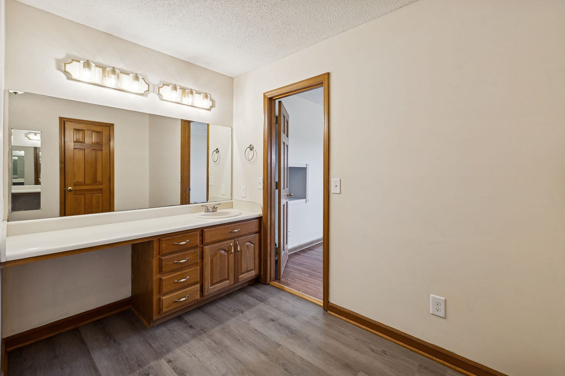 3188 Hampshire Pike, Mount Pleasant, TN 38474 3188 Hampshire Pike, Mount Pleasant, TN 38474