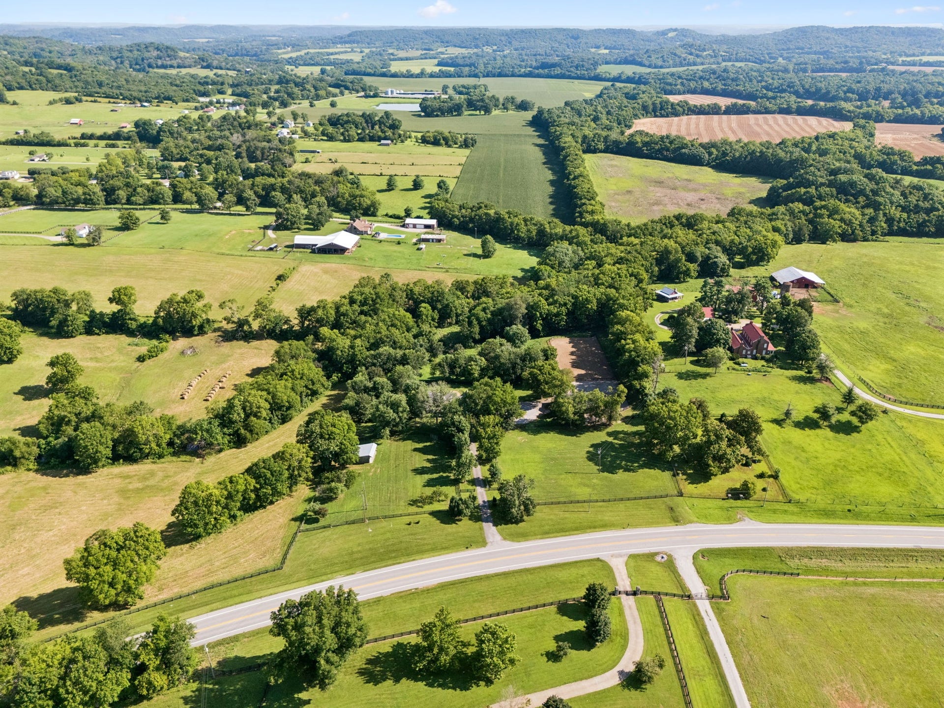 3188 Hampshire Pike, Mount Pleasant, TN 38474 3188 Hampshire Pike, Mount Pleasant, TN 38474