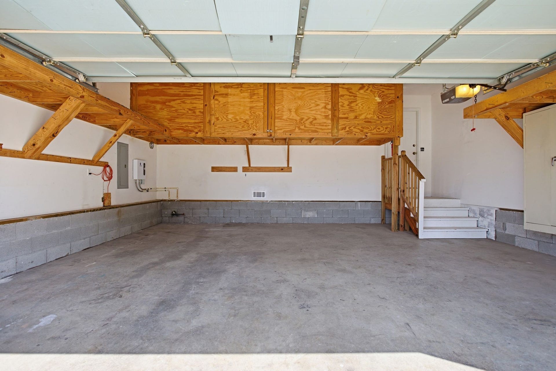 Garage Interior ~ handy storage!