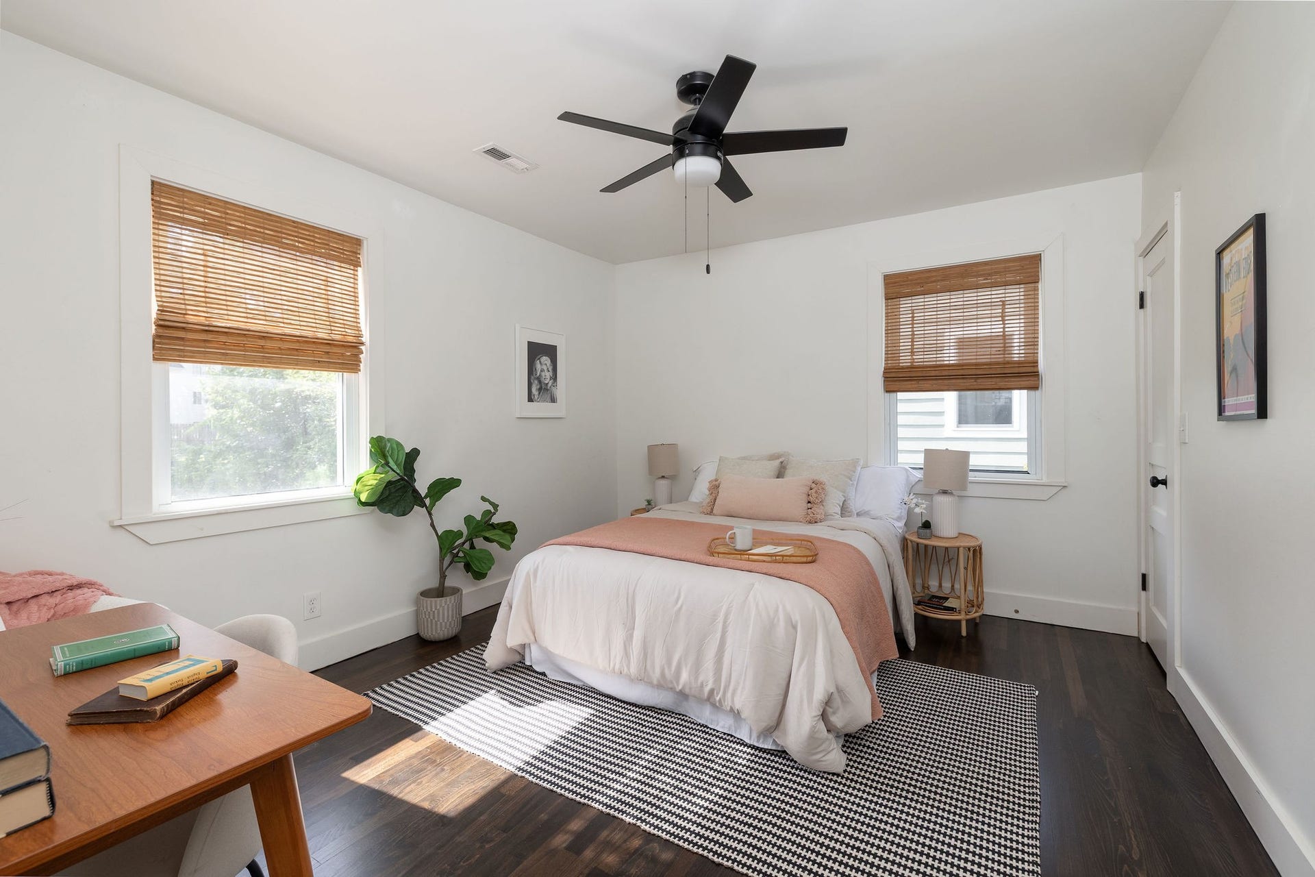 1104 Matthews Pl, #A, Nashville, TN 37206 this room has a walk-in closet
