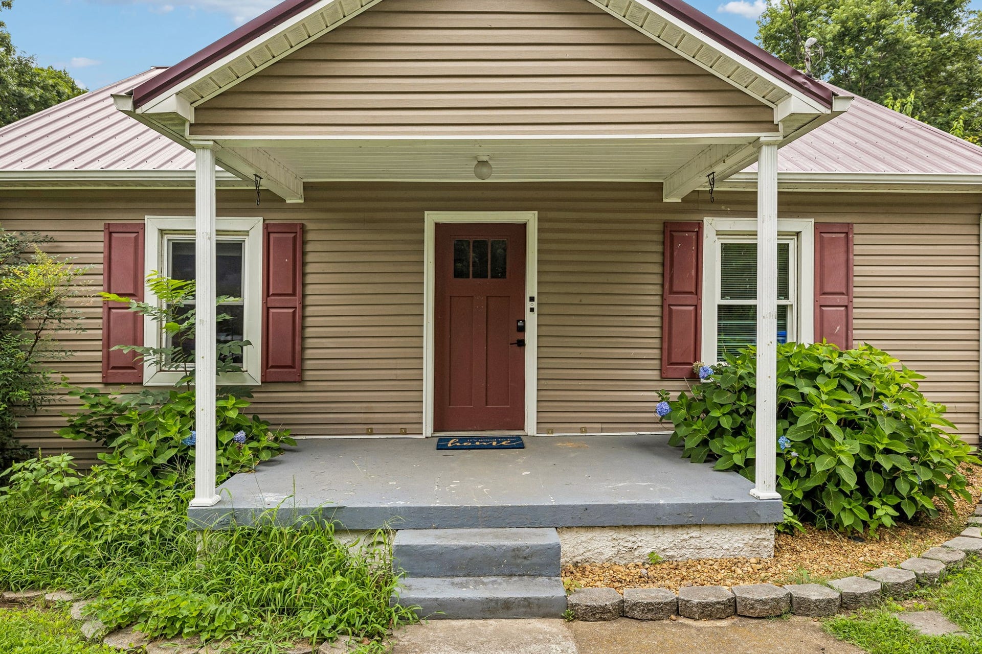 305 Eugene Rd, Columbia, TN 38401 305 Eugene Rd, Columbia, TN 38401