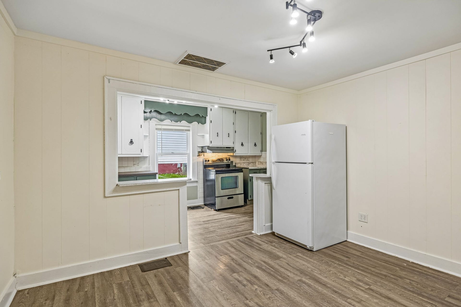 305 Eugene Rd, Columbia, TN 38401 305 Eugene Rd, Columbia, TN 38401