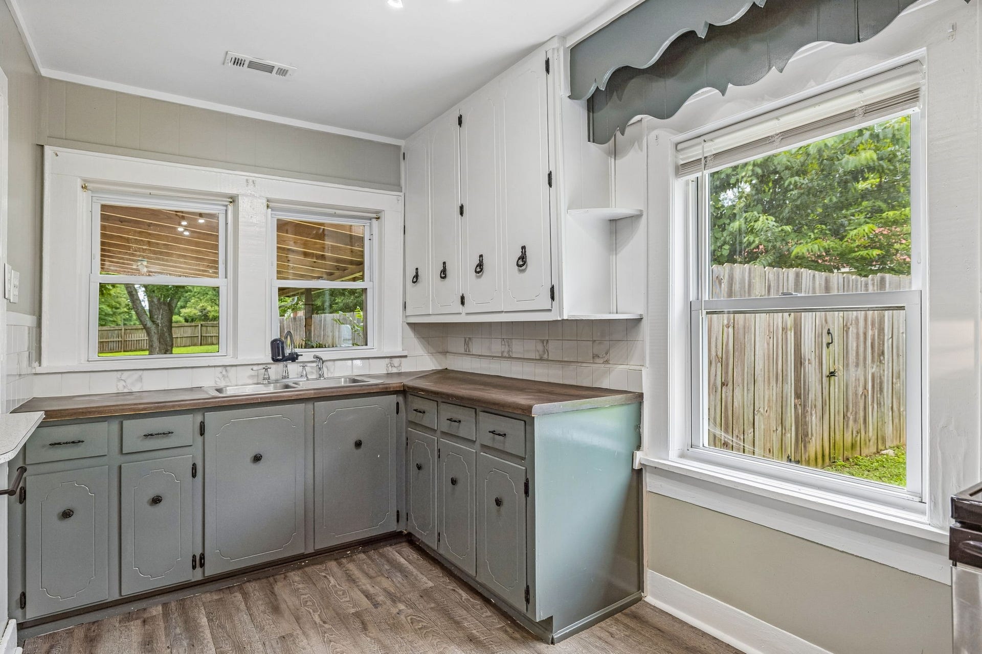 305 Eugene Rd, Columbia, TN 38401 305 Eugene Rd, Columbia, TN 38401