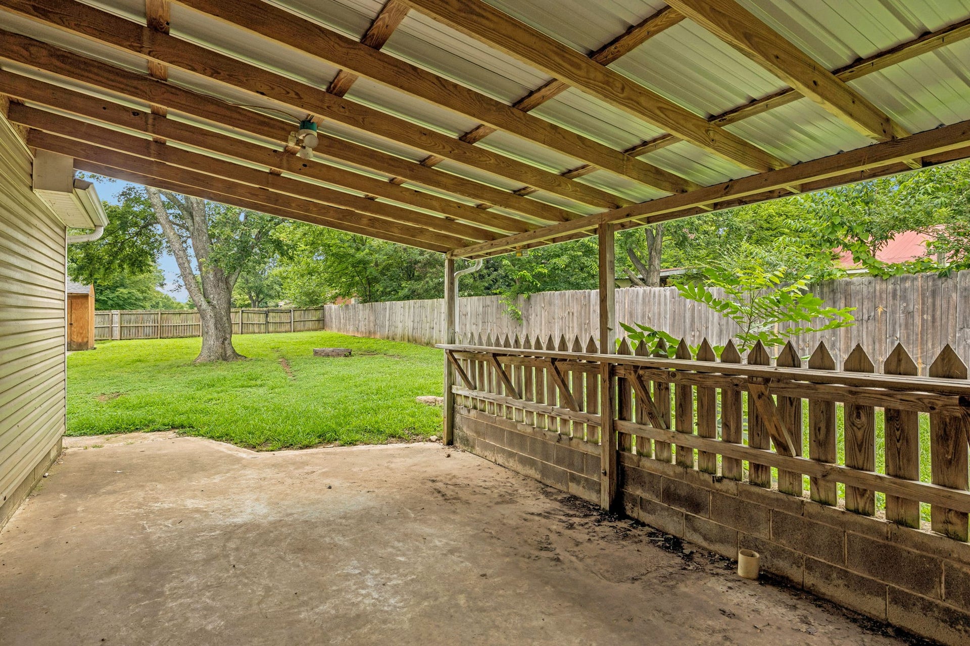 305 Eugene Rd, Columbia, TN 38401 305 Eugene Rd, Columbia, TN 38401