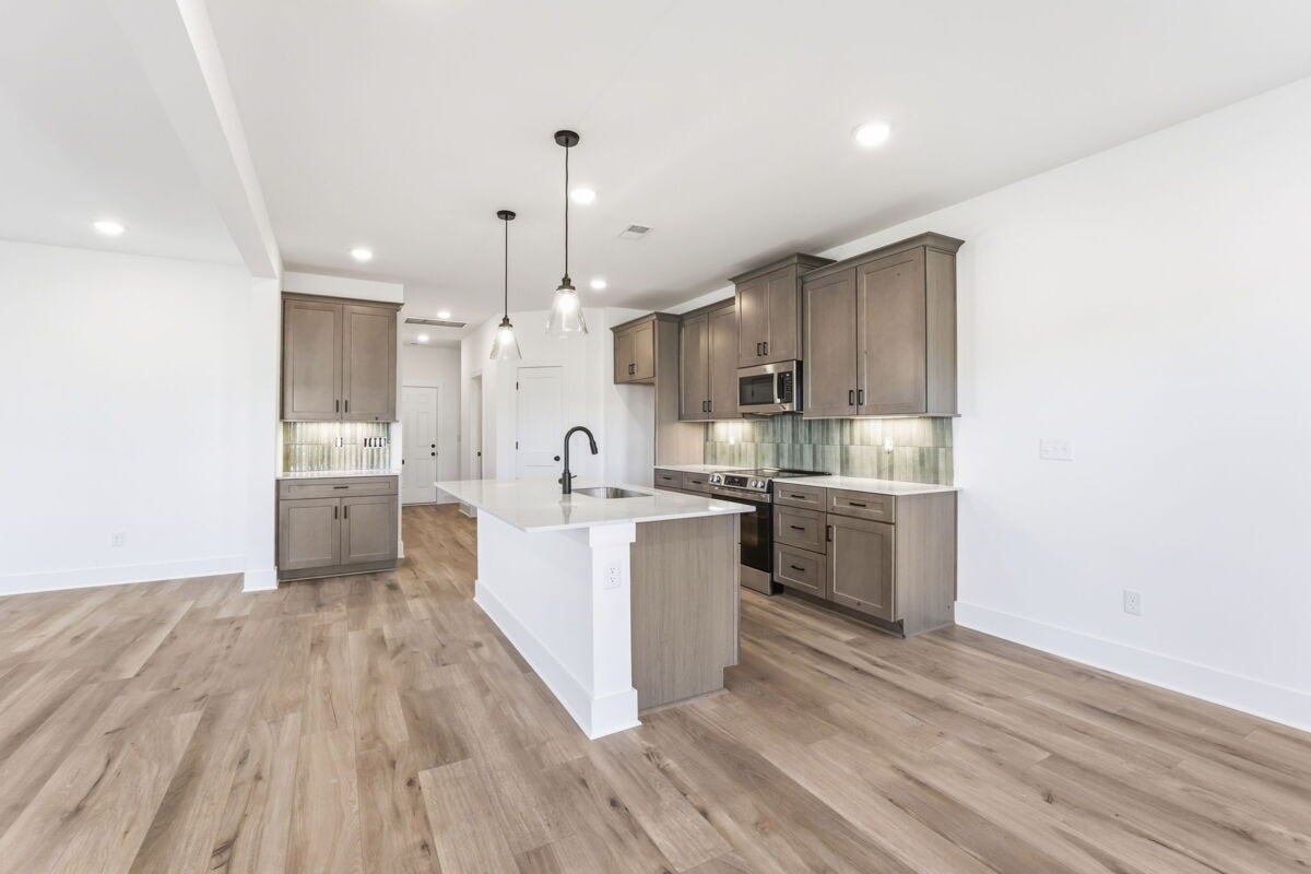 909 Watercourse Ct, Nashville, TN 37214 Photo is for representational purposes only.