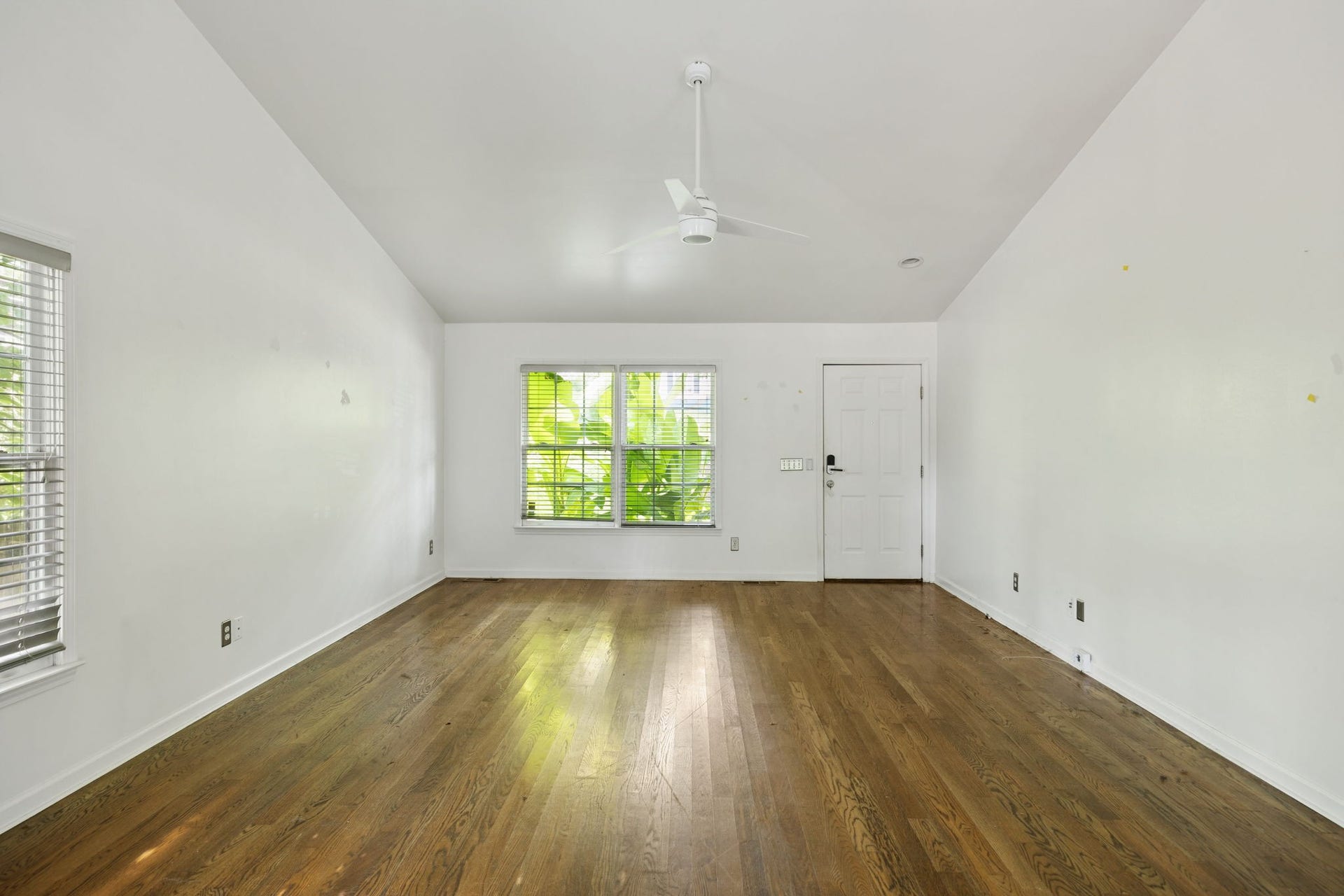 1007 Glenview Dr, Nashville, TN 37206 1007 Glenview Dr, Nashville, TN 37206