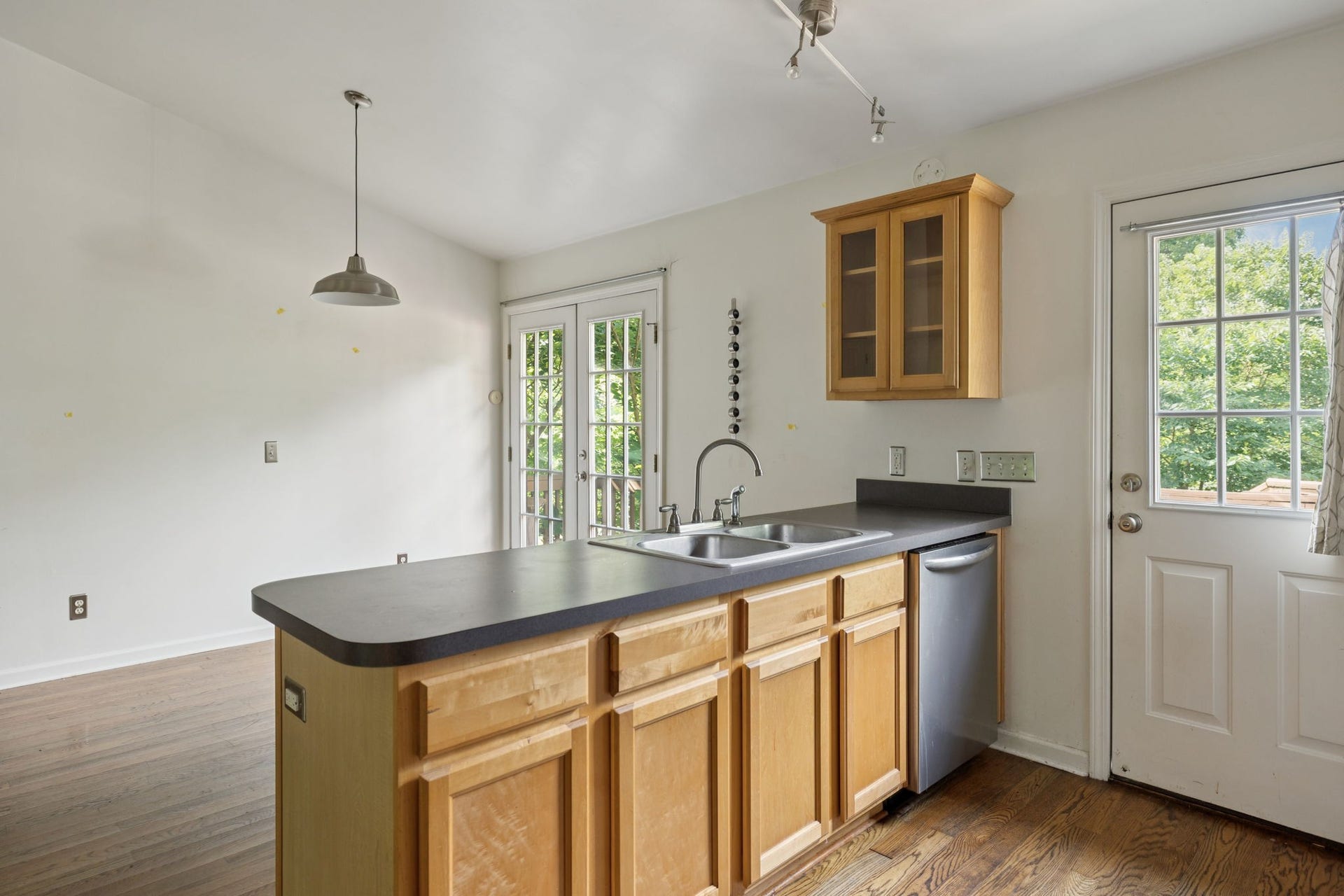 1007 Glenview Dr, Nashville, TN 37206 1007 Glenview Dr, Nashville, TN 37206