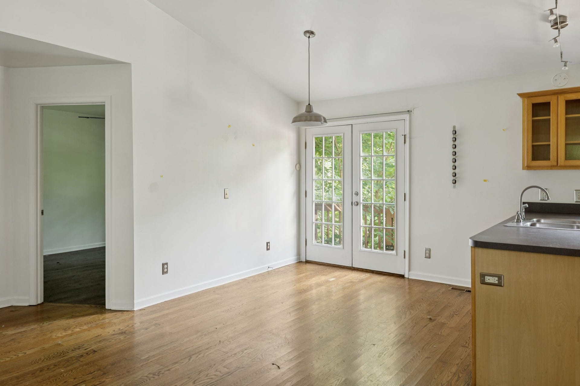 1007 Glenview Dr, Nashville, TN 37206 1007 Glenview Dr, Nashville, TN 37206