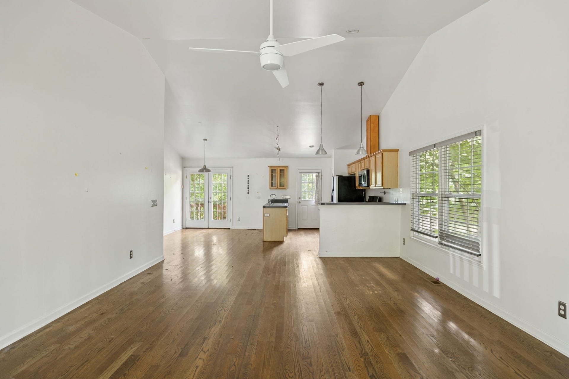 1007 Glenview Dr, Nashville, TN 37206 1007 Glenview Dr, Nashville, TN 37206