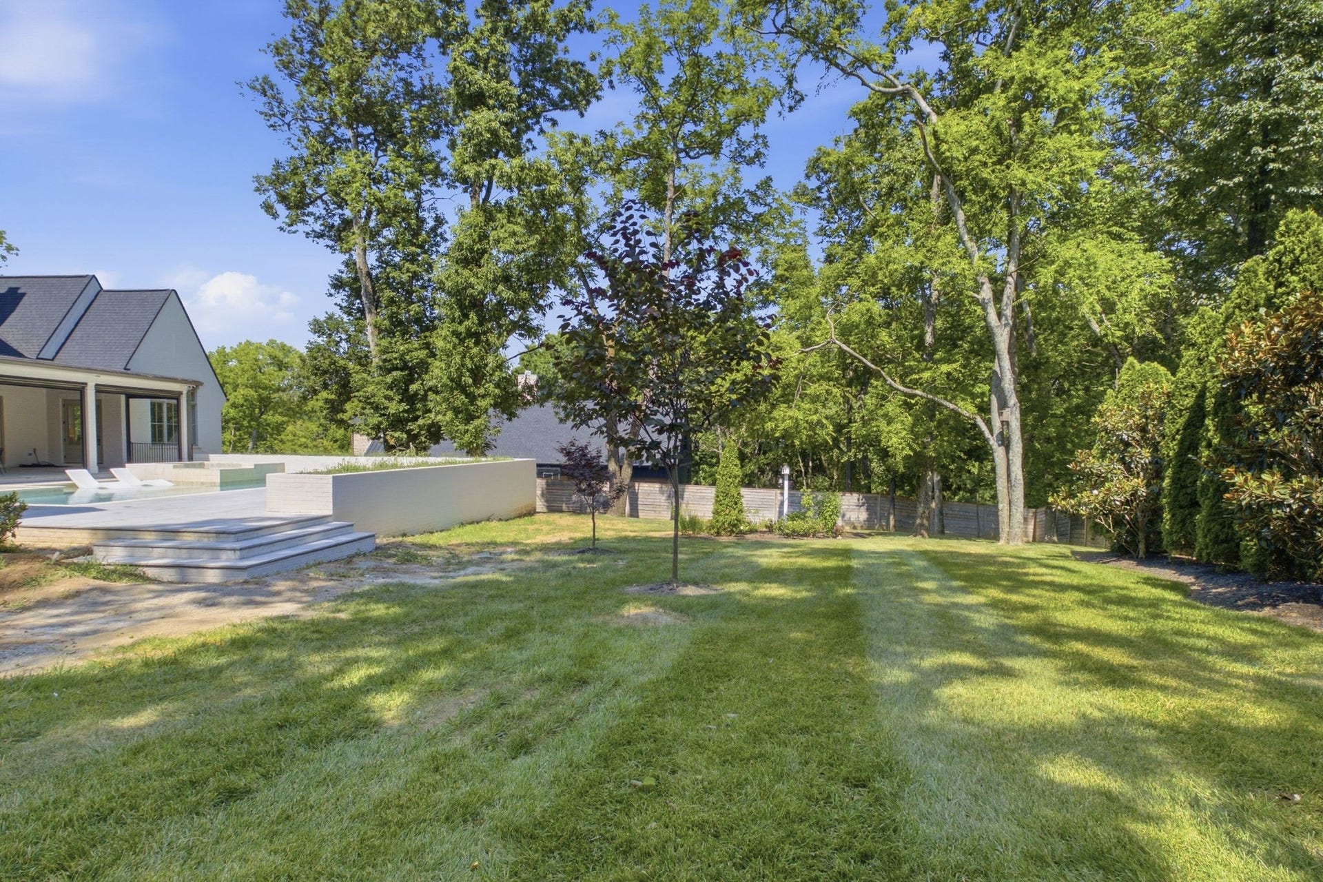 508 Davidson Road, Nashville, TN 37205 Plenty of privacy for the pool area and tons of space to play and garden.
