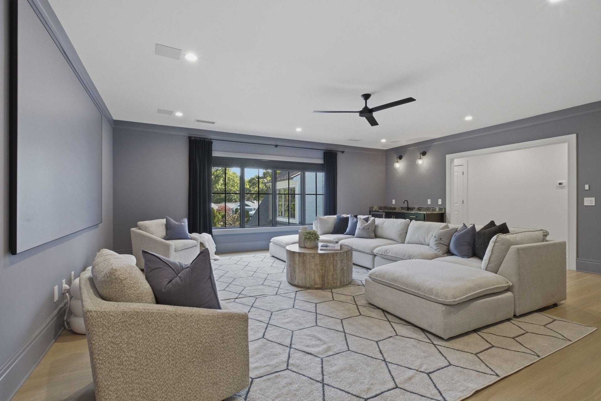508 Davidson Road, Nashville, TN 37205 On the second level of the home, this beautiful space is ideal for a media room or secondary living room near the other bedrooms.