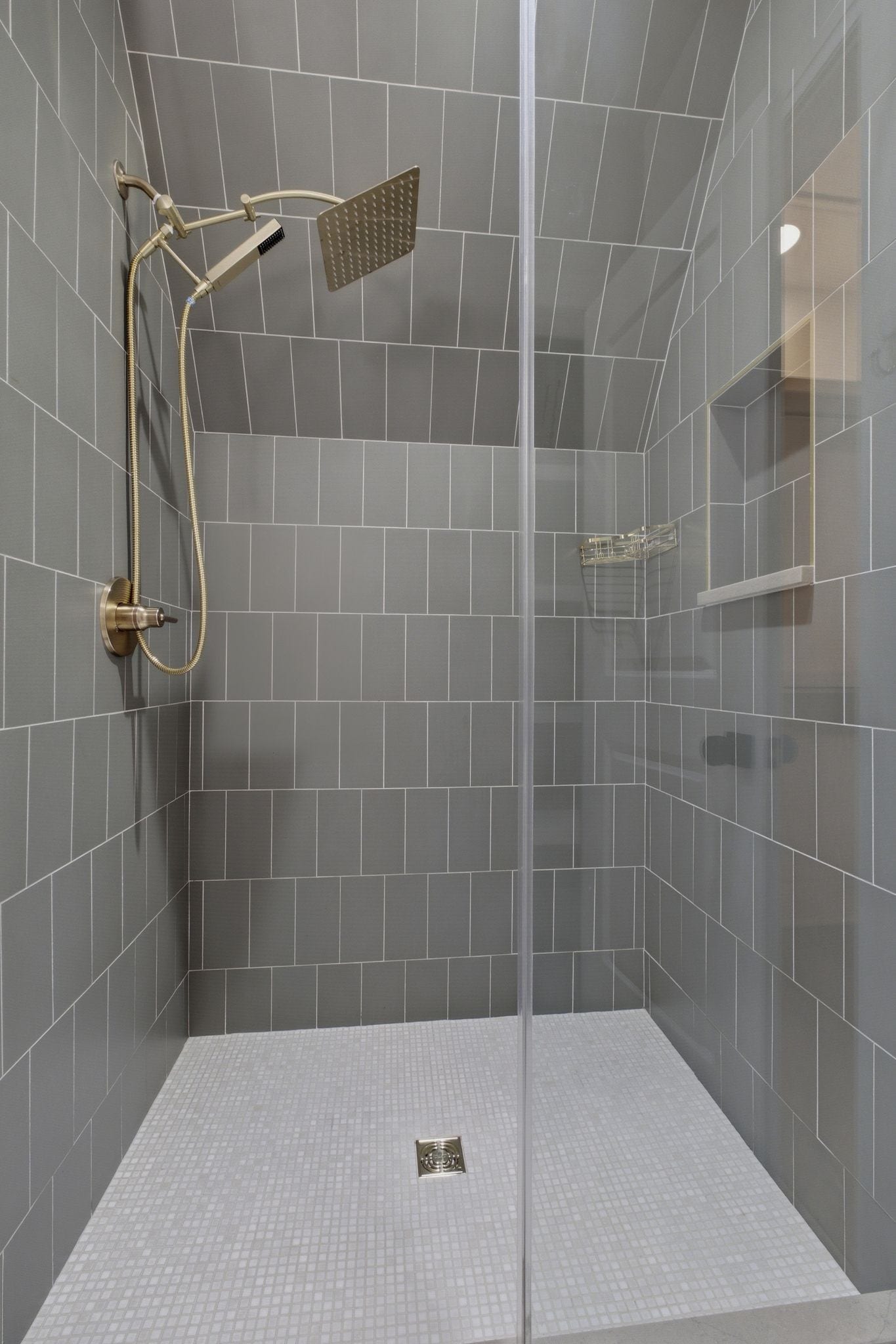508 Davidson Road, Nashville, TN 37205 A view of the stand up shower in this bathroom.