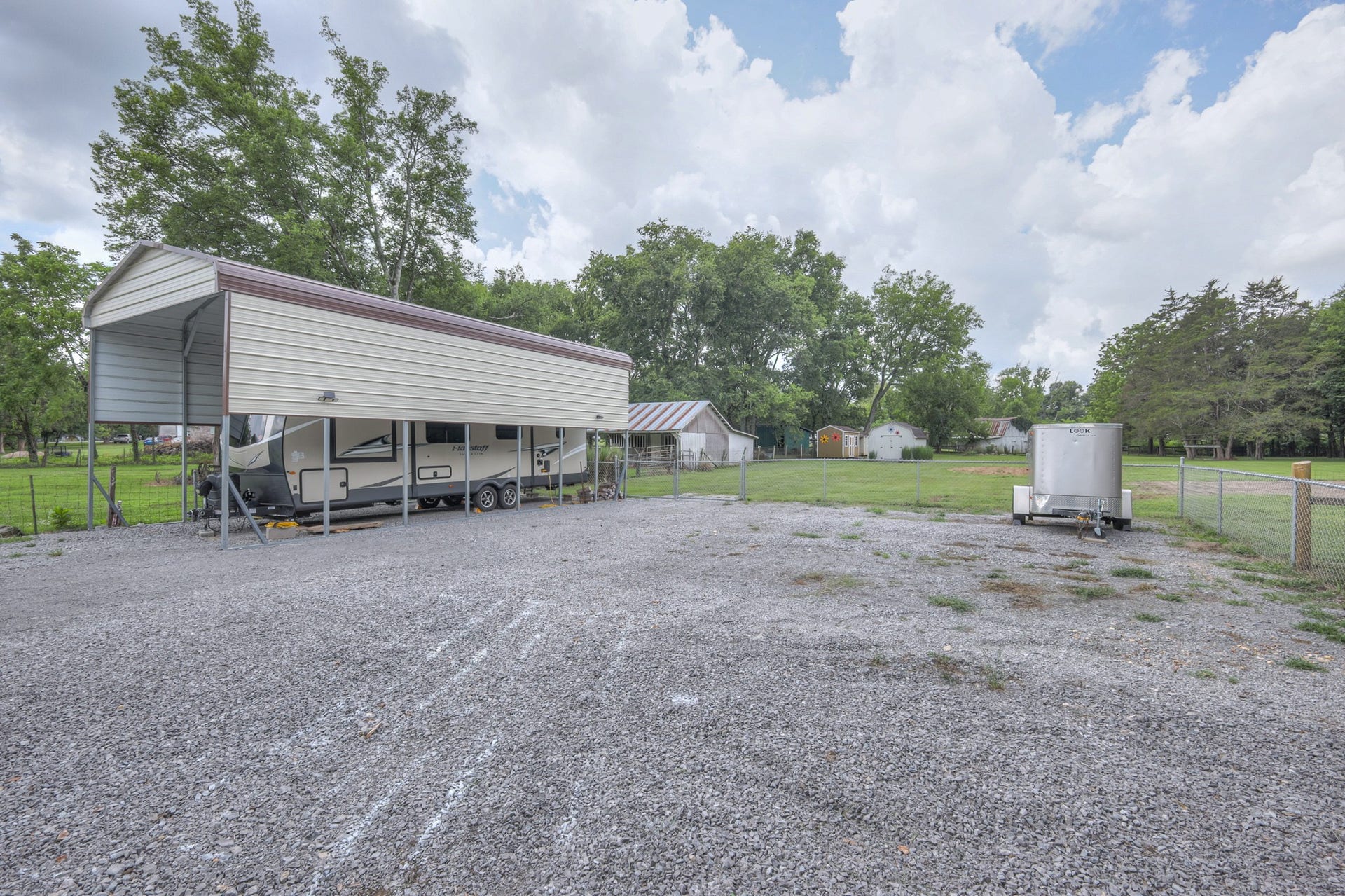 515 Lillard Rd, Murfreesboro, TN 37130 515 Lillard Rd, Murfreesboro, TN 37130