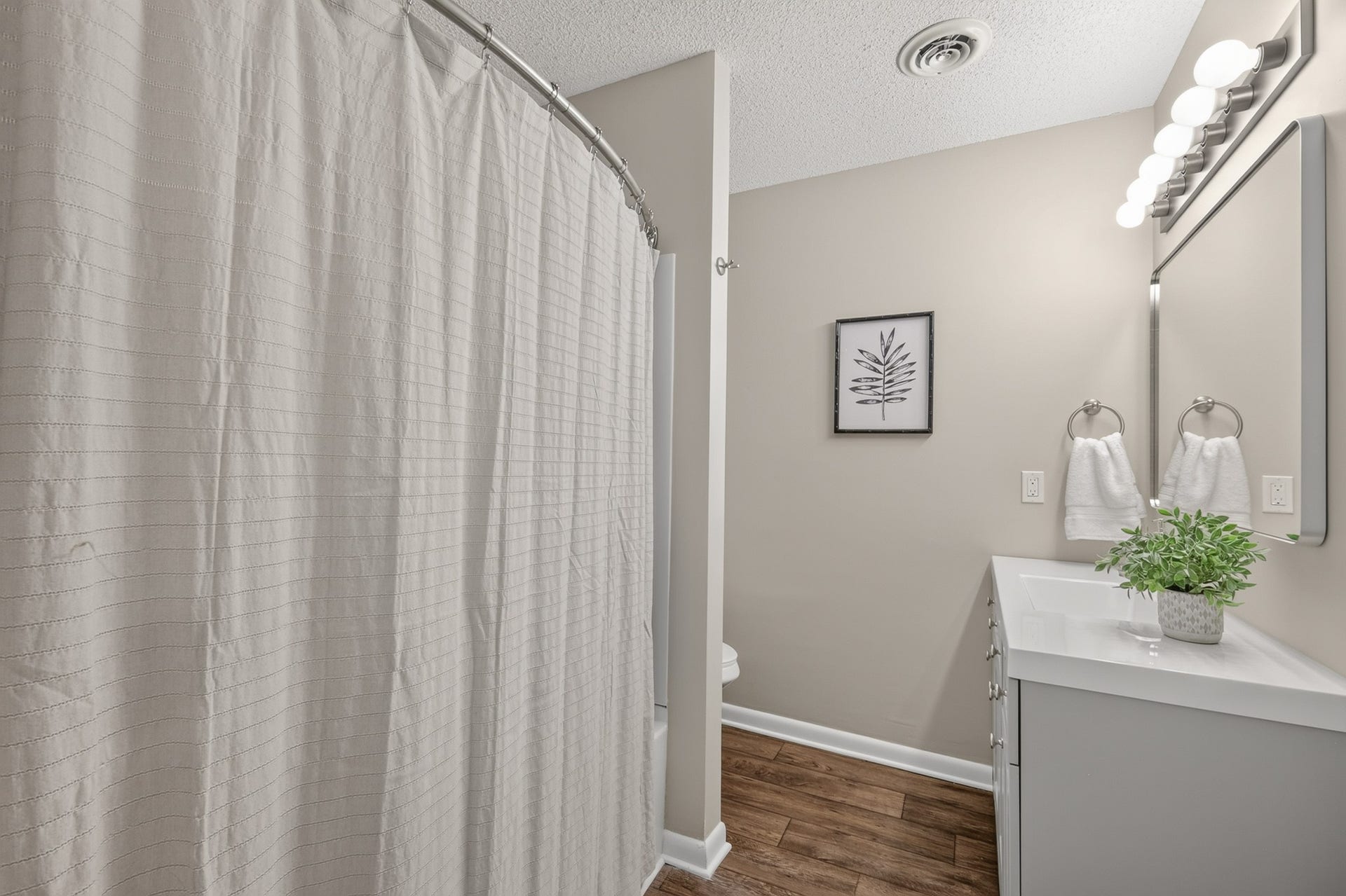 515 Lillard Rd, Murfreesboro, TN 37130 515 Lillard Rd, Murfreesboro, TN 37130