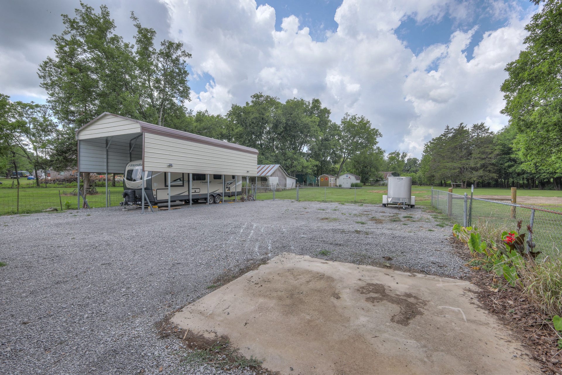 515 Lillard Rd, Murfreesboro, TN 37130 515 Lillard Rd, Murfreesboro, TN 37130