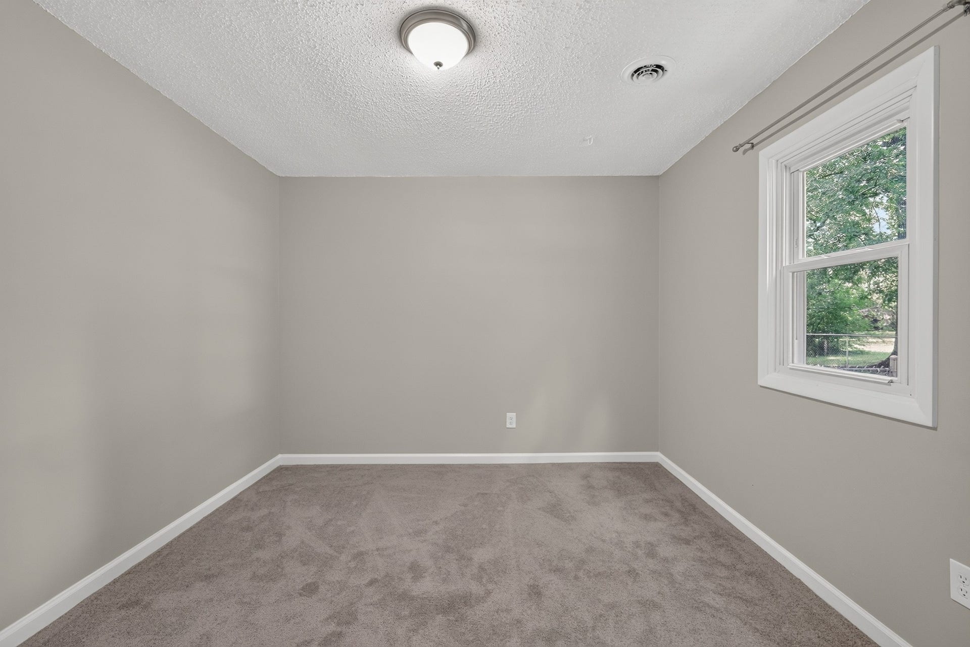515 Lillard Rd, Murfreesboro, TN 37130 515 Lillard Rd, Murfreesboro, TN 37130