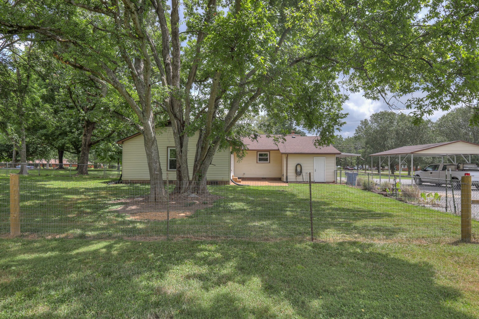 515 Lillard Rd, Murfreesboro, TN 37130 515 Lillard Rd, Murfreesboro, TN 37130