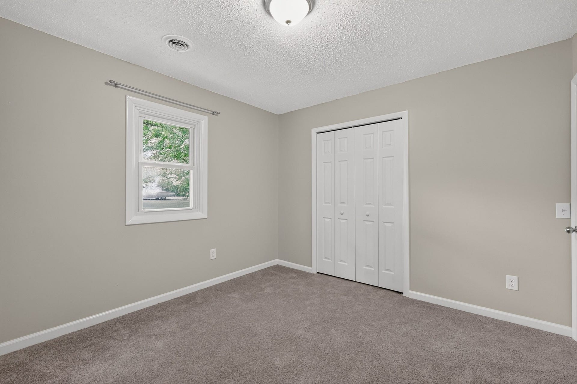 515 Lillard Rd, Murfreesboro, TN 37130 515 Lillard Rd, Murfreesboro, TN 37130