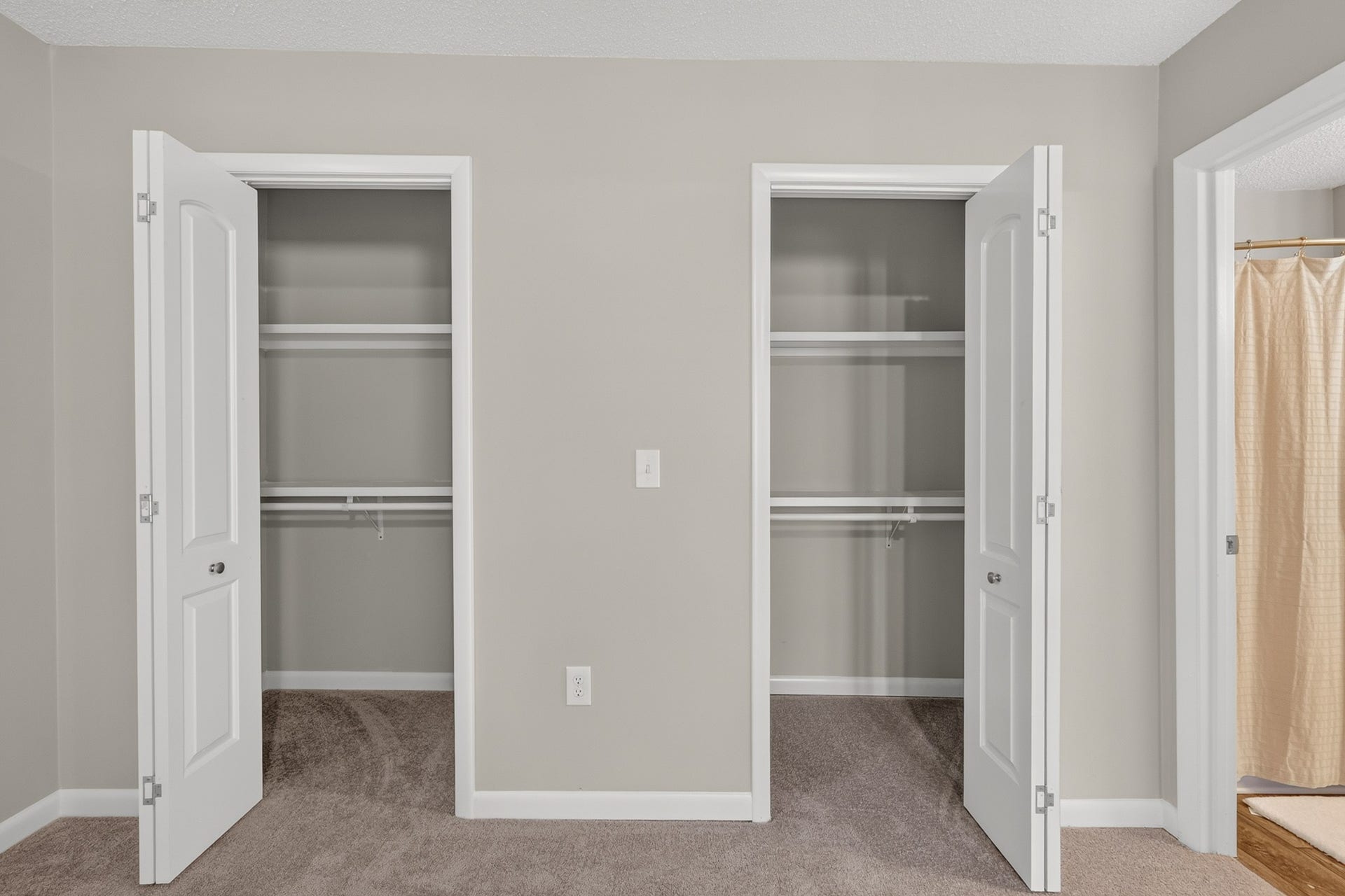 515 Lillard Rd, Murfreesboro, TN 37130 515 Lillard Rd, Murfreesboro, TN 37130