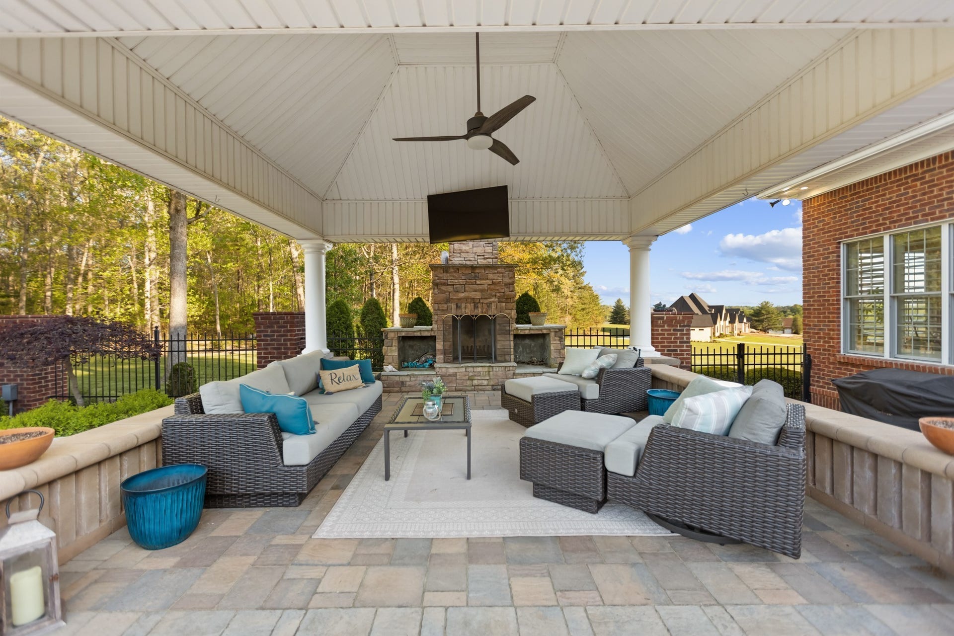 446 Waterford Dr, Manchester, TN 37355 446 Waterford Dr, Manchester, TN 37355