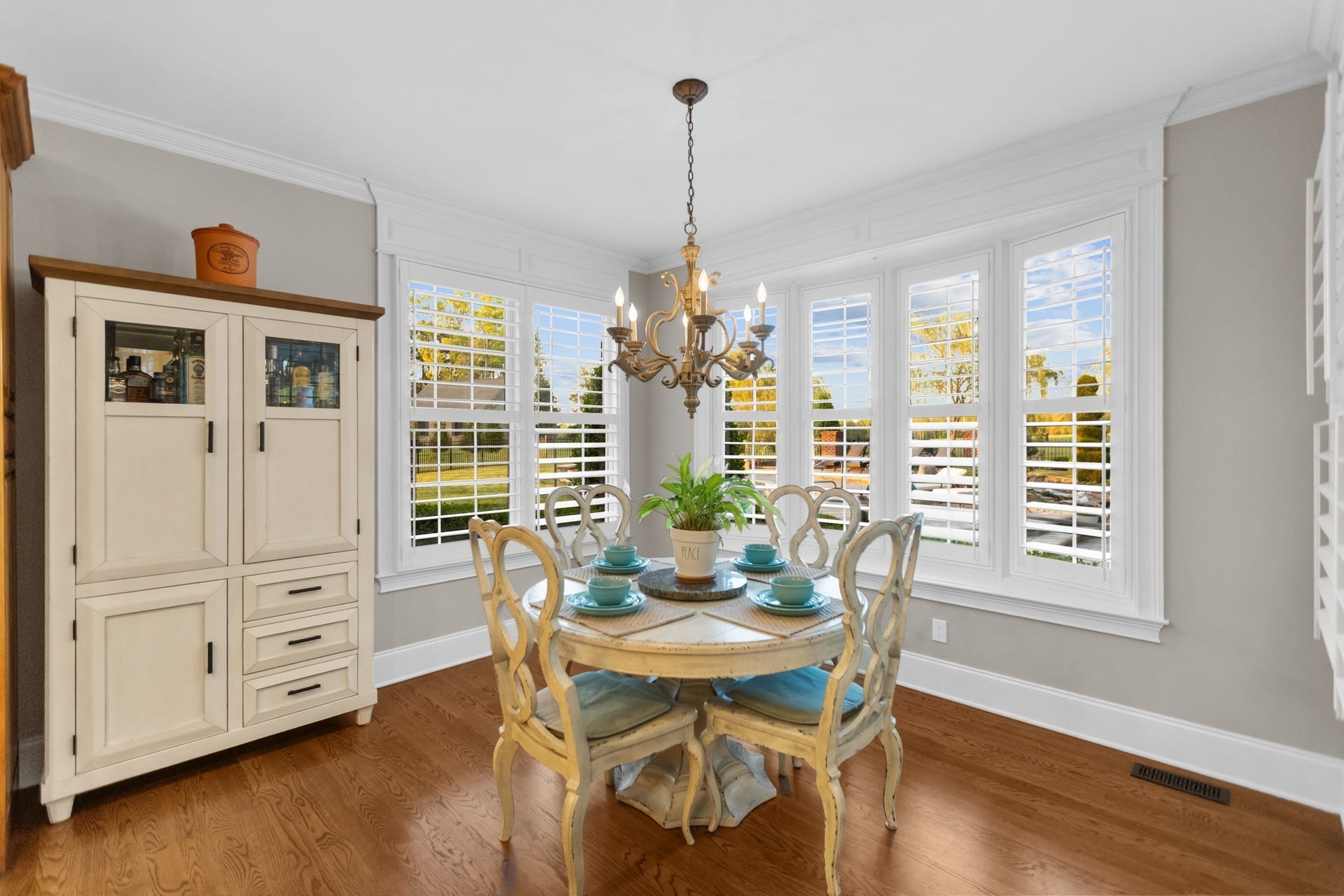 446 Waterford Dr, Manchester, TN 37355 446 Waterford Dr, Manchester, TN 37355