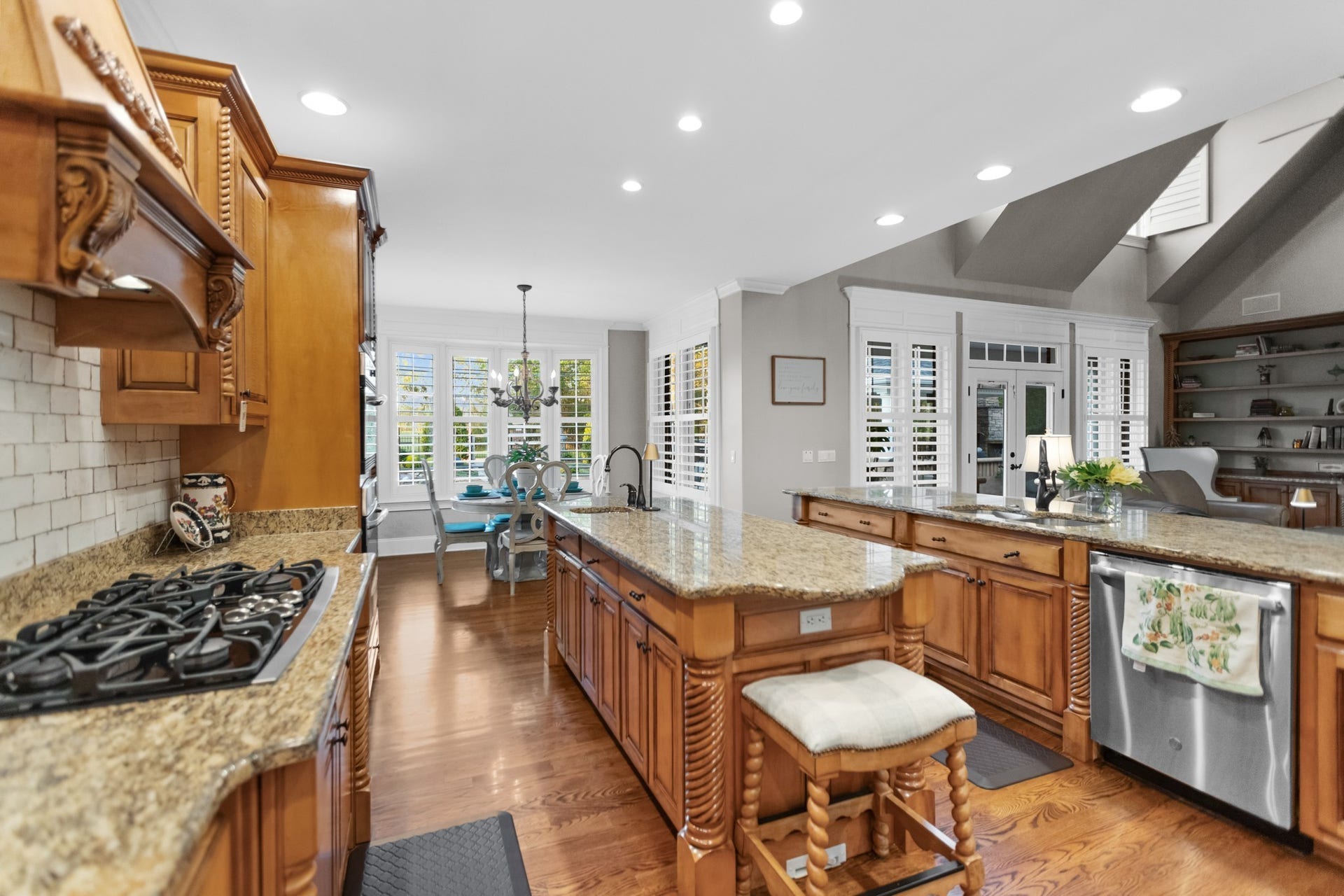 446 Waterford Dr, Manchester, TN 37355 446 Waterford Dr, Manchester, TN 37355