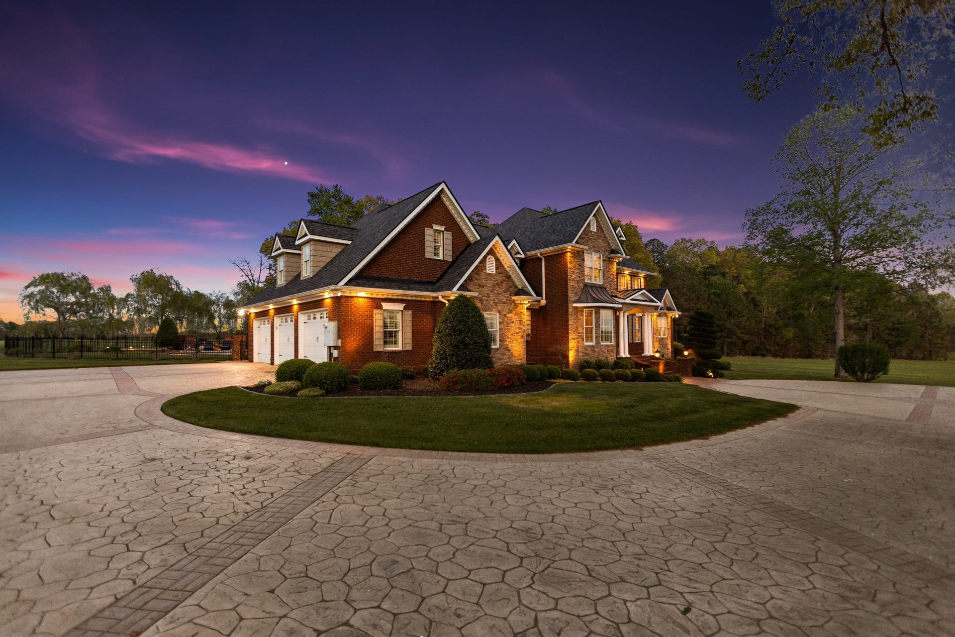 446 Waterford Dr, Manchester, TN 37355 446 Waterford Dr, Manchester, TN 37355
