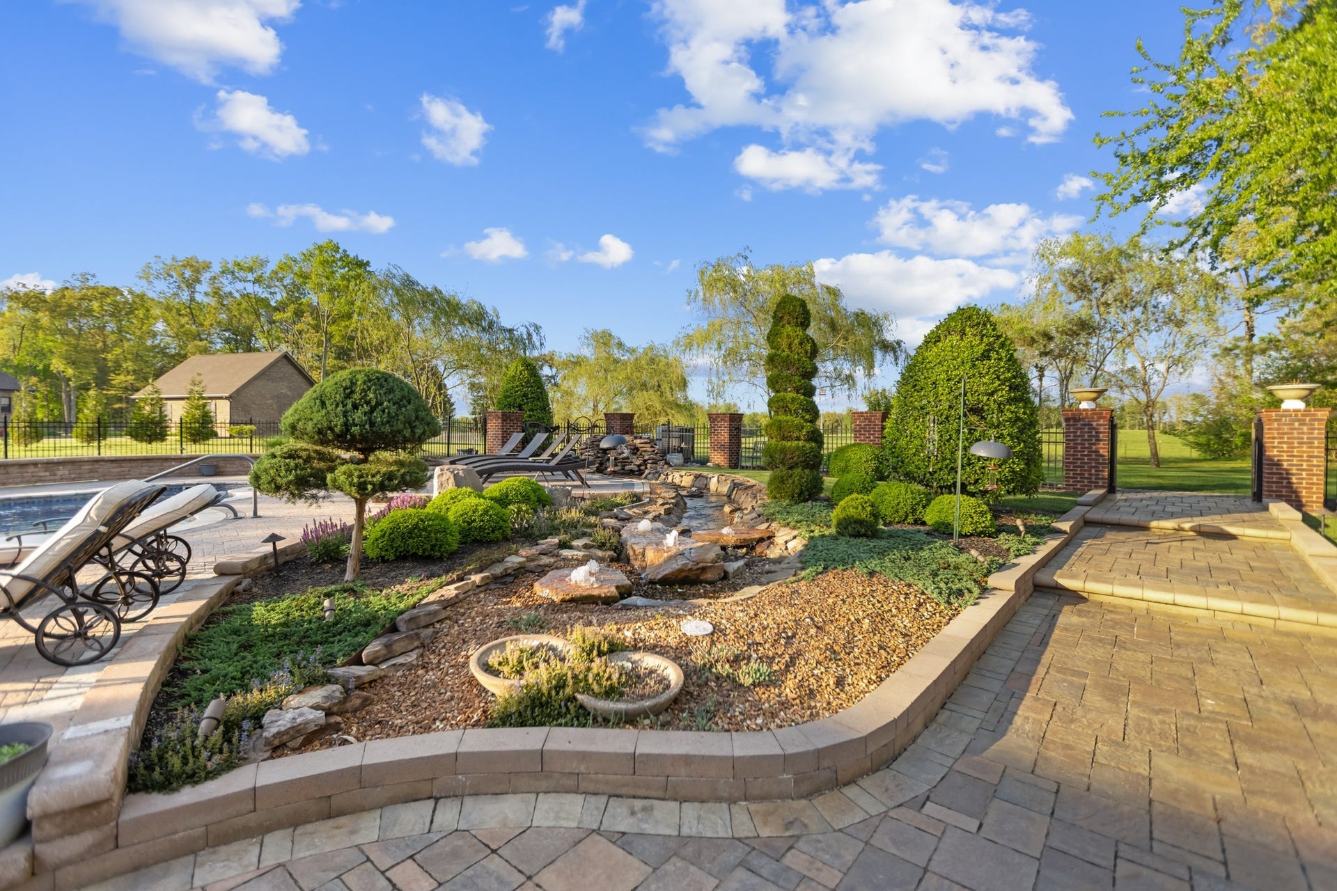 446 Waterford Dr, Manchester, TN 37355 446 Waterford Dr, Manchester, TN 37355
