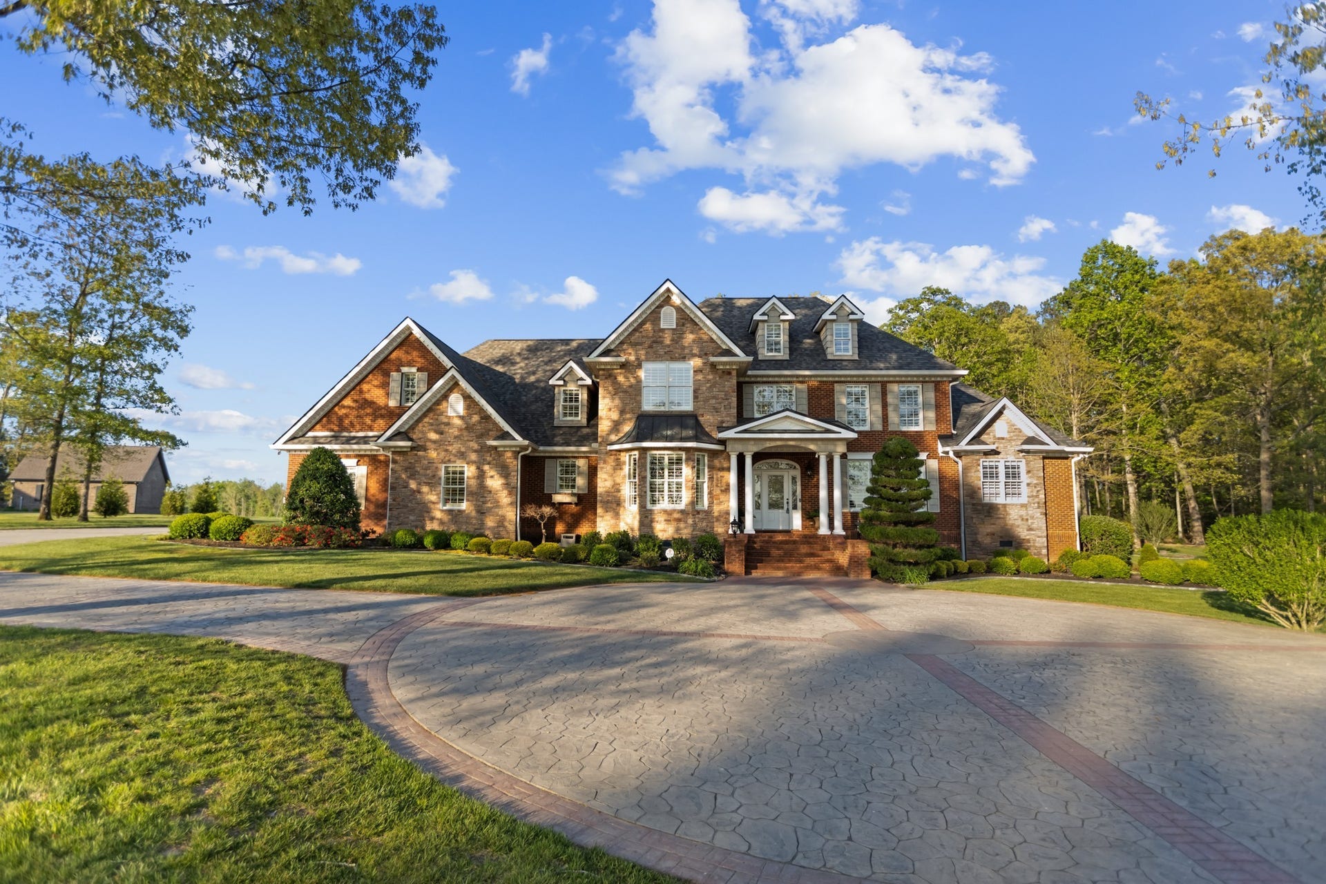 446 Waterford Dr, Manchester, TN 37355 446 Waterford Dr, Manchester, TN 37355