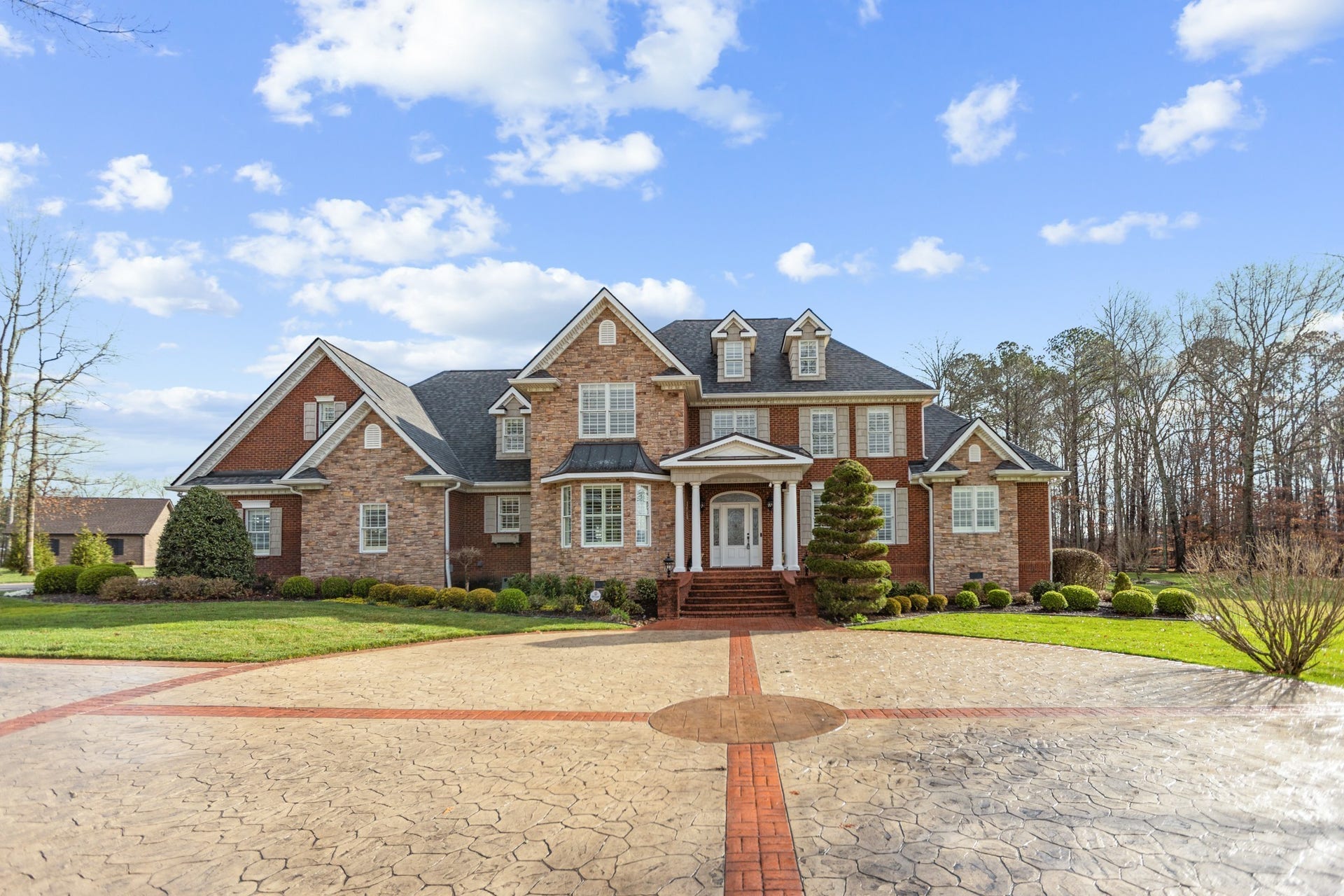 446 Waterford Dr, Manchester, TN 37355 446 Waterford Dr, Manchester, TN 37355