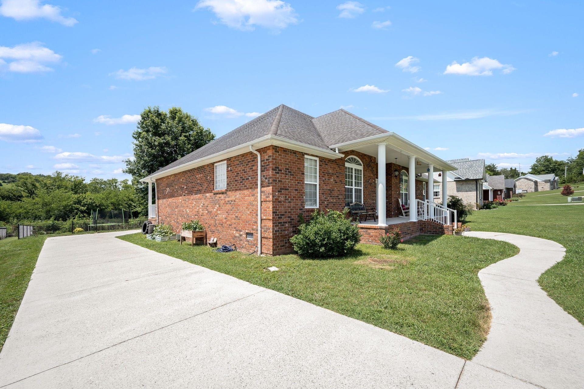 96 Auburn Hills Dr, Woodbury, TN 37190