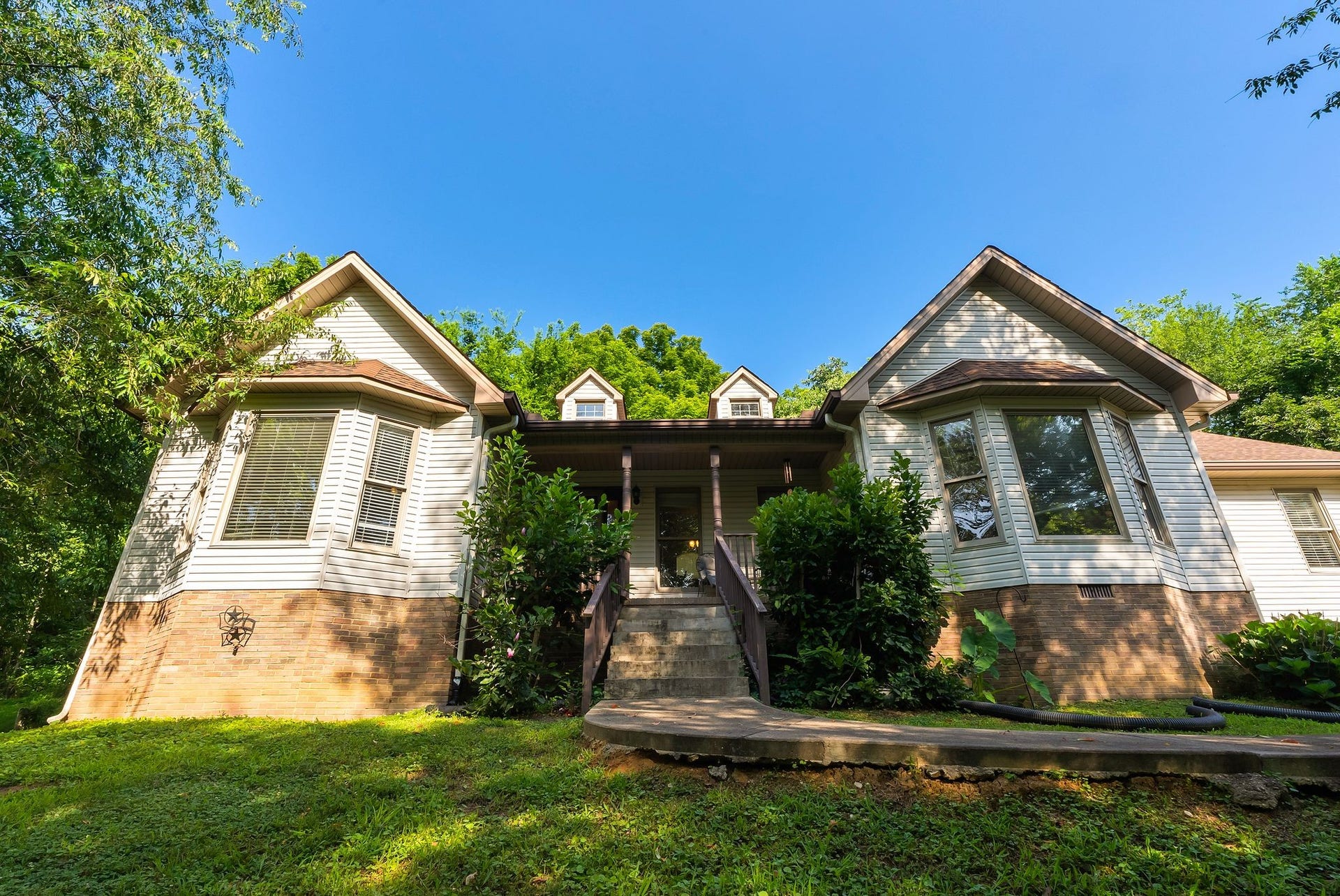 1440 College Park Dr, Columbia, TN 38401 1440 College Park Dr, Columbia, TN 38401