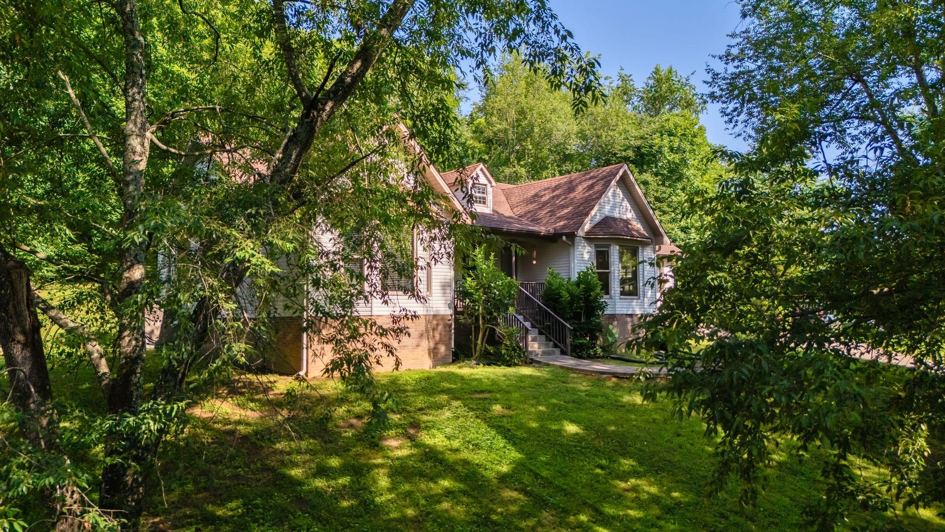 1440 College Park Dr, Columbia, TN 38401 1440 College Park Dr, Columbia, TN 38401