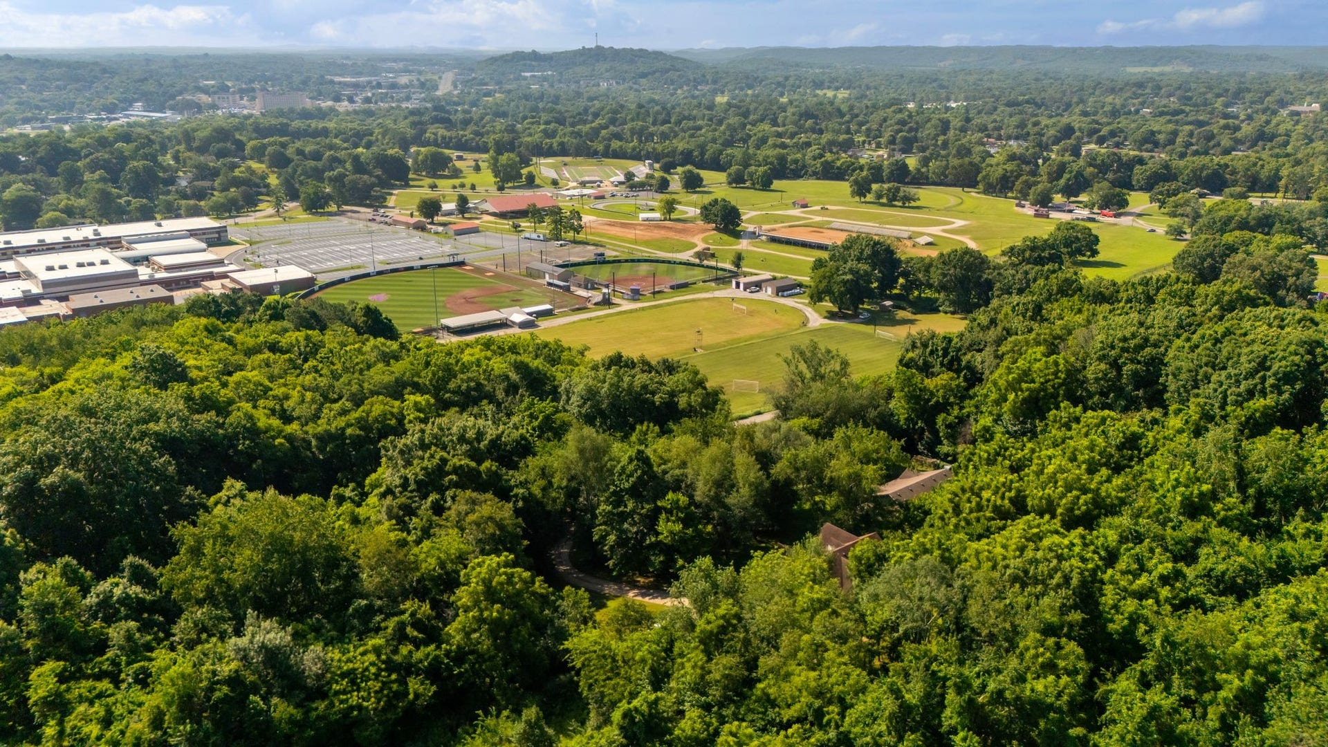 1440 College Park Dr, Columbia, TN 38401 1440 College Park Dr, Columbia, TN 38401
