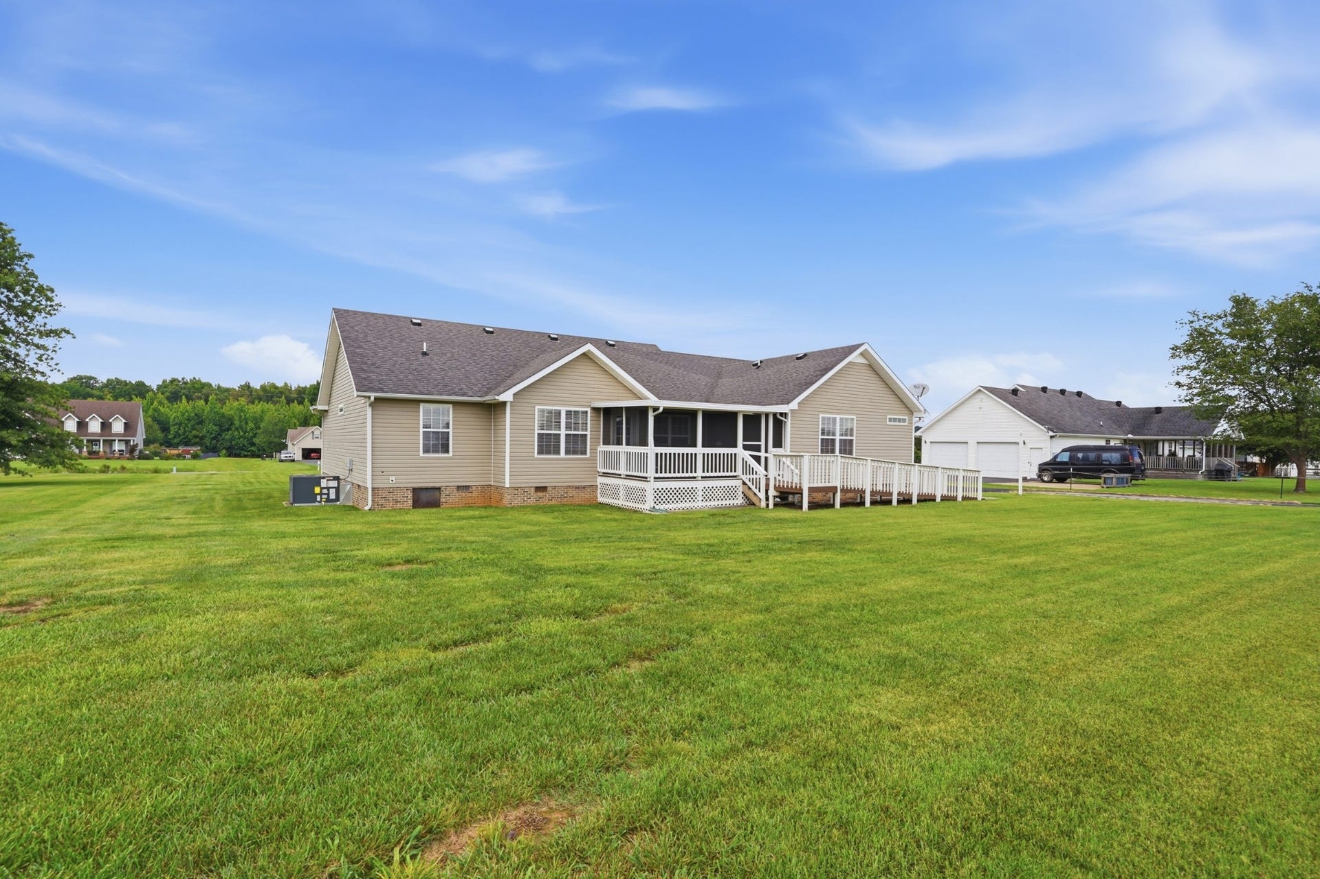 262 Green Grass Way, Manchester, TN 37355 262 Green Grass Way, Manchester, TN 37355
