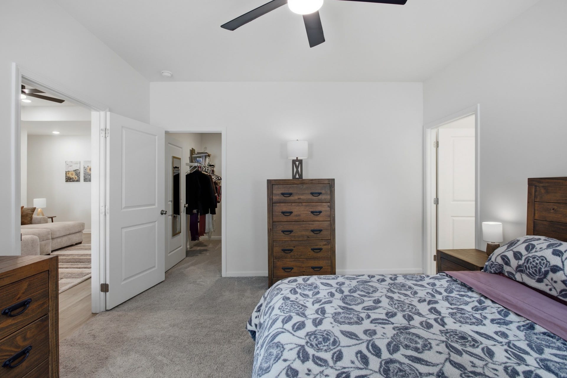 548 Nightengale Ridge Dr, Columbia, TN 38401